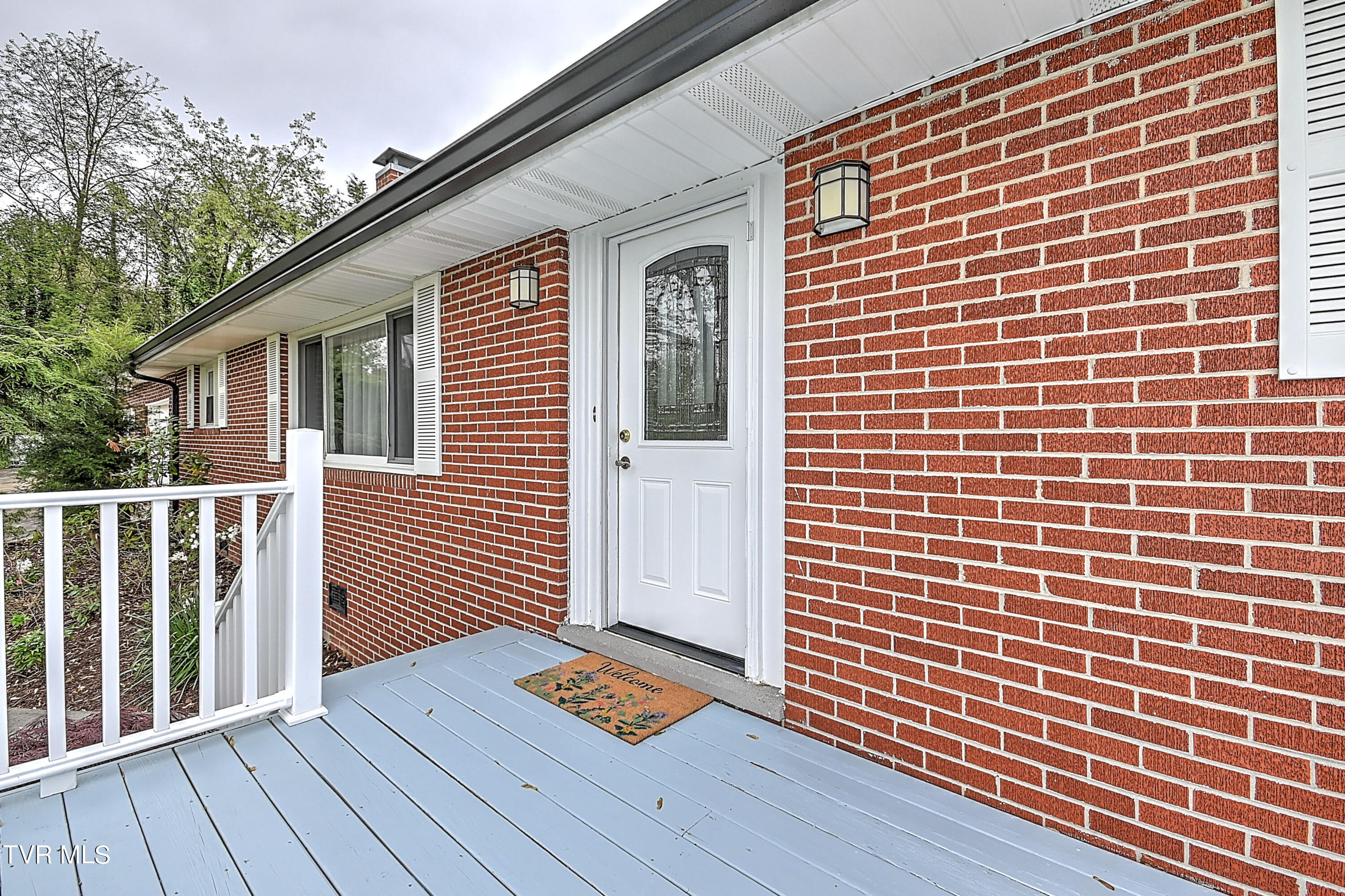 1652 Ridgeway Drive