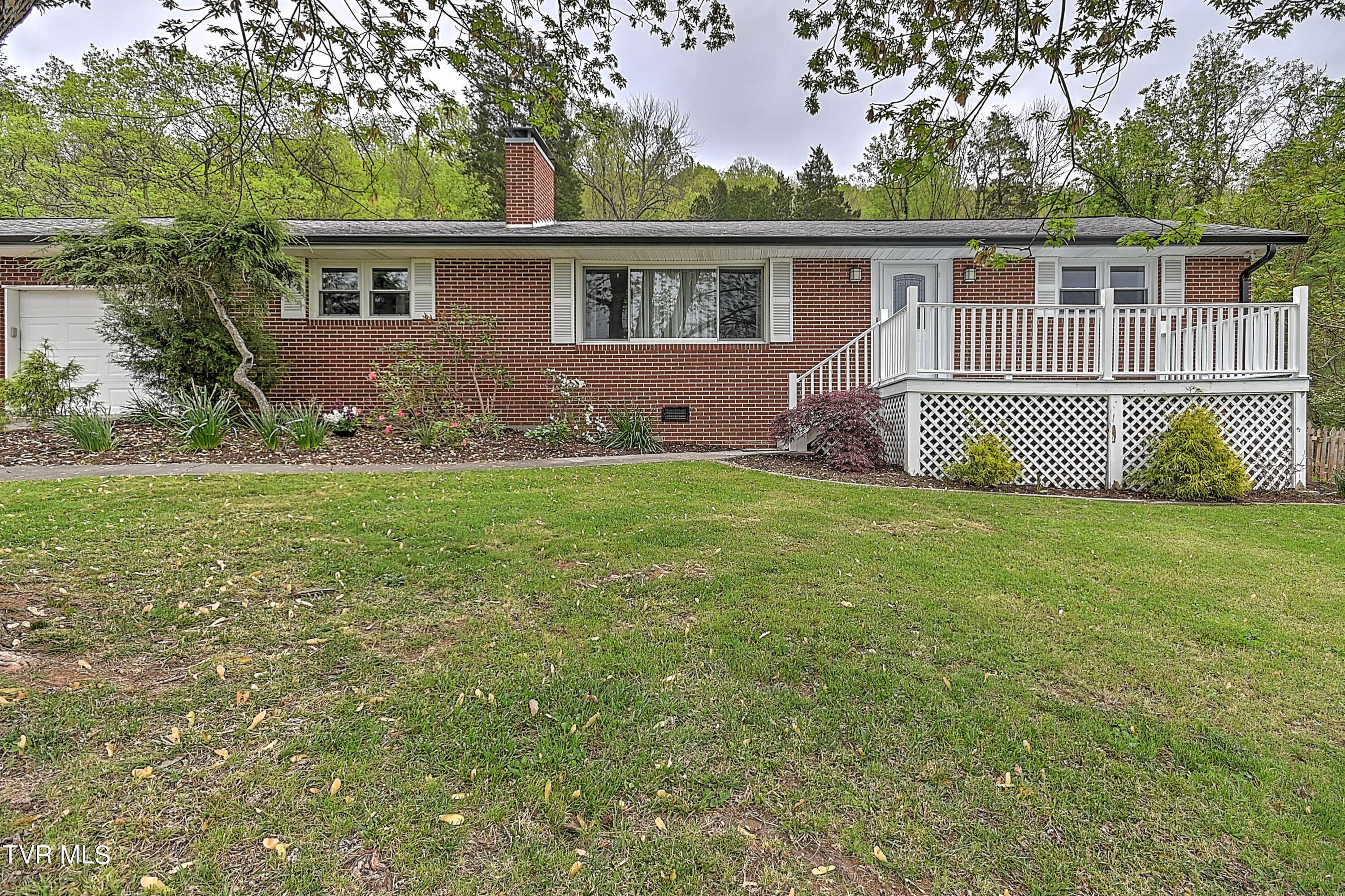 1652 Ridgeway Drive