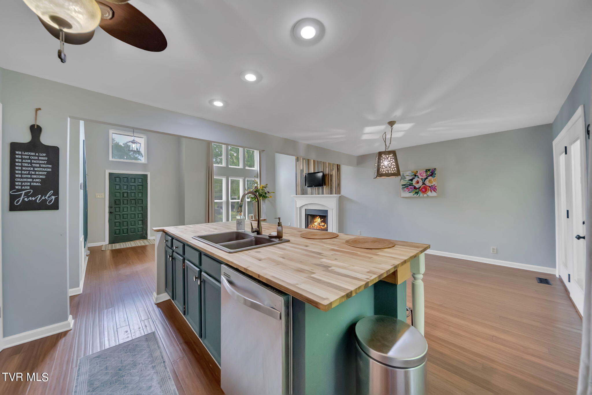 1437 Francis Station Drive