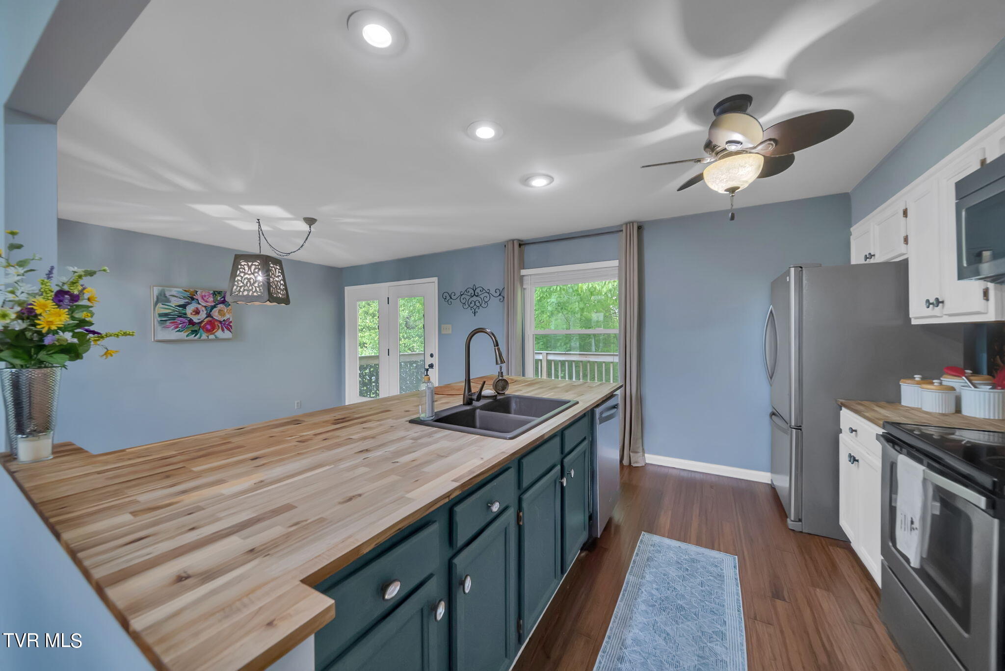 1437 Francis Station Drive