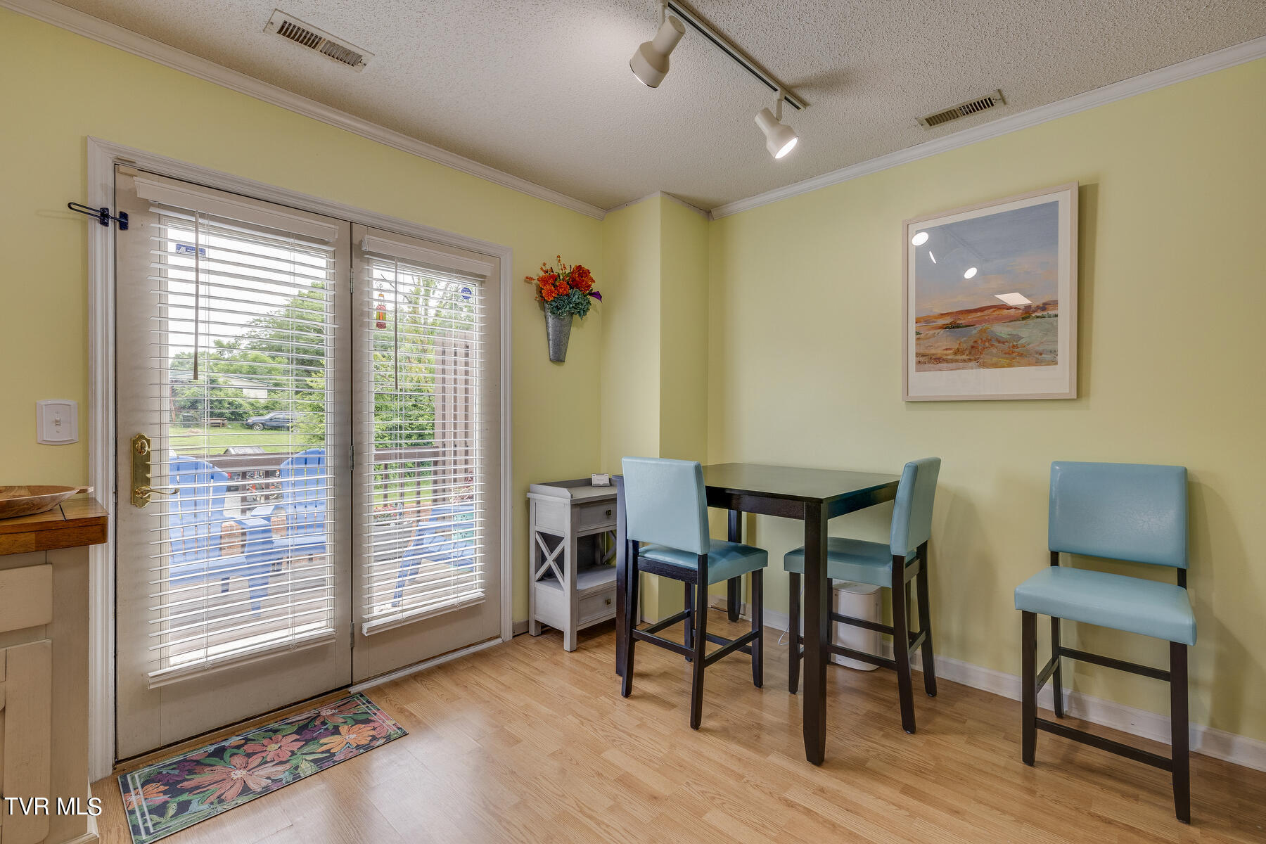 2700 Indian Ridge Road, 3