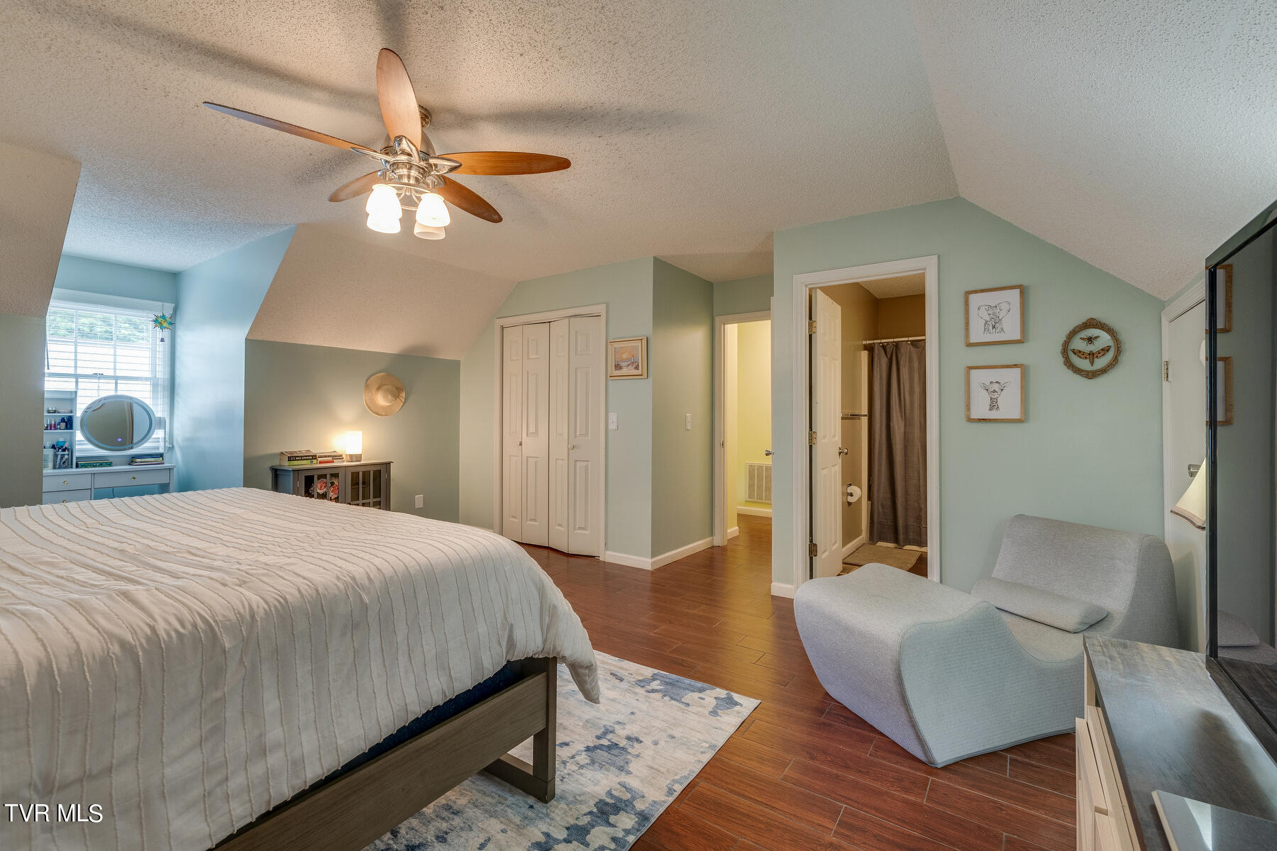 2700 Indian Ridge Road, 3