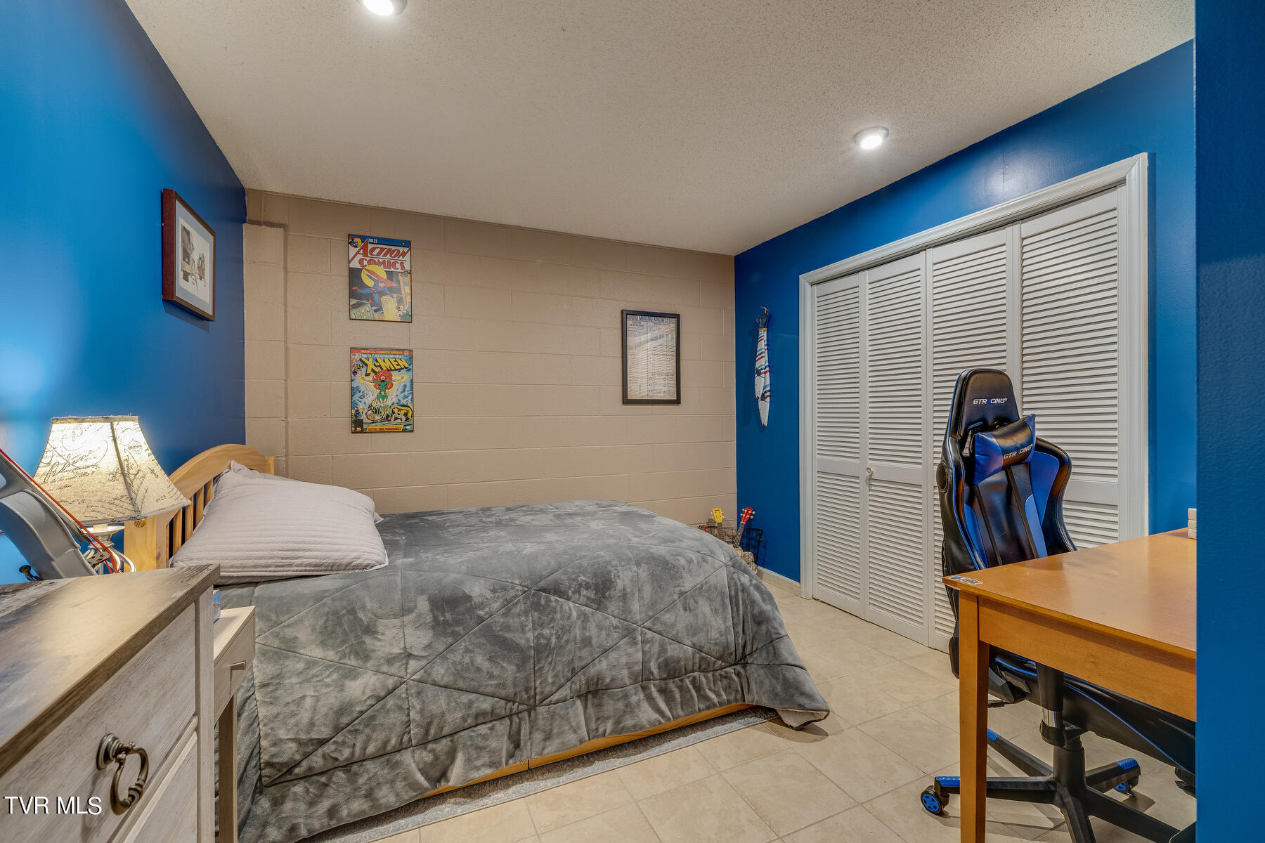 2700 Indian Ridge Road, 3