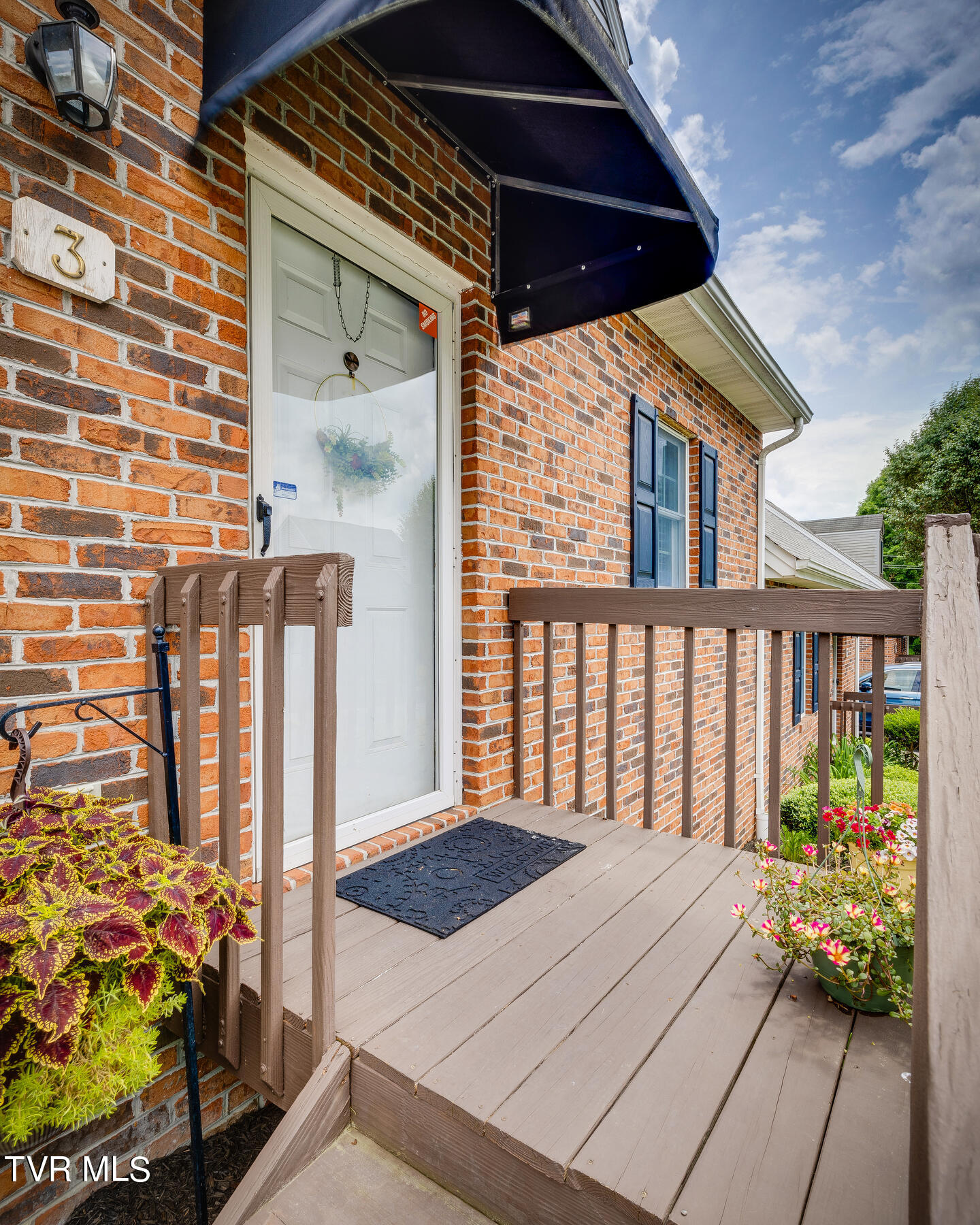 2700 Indian Ridge Road, 3