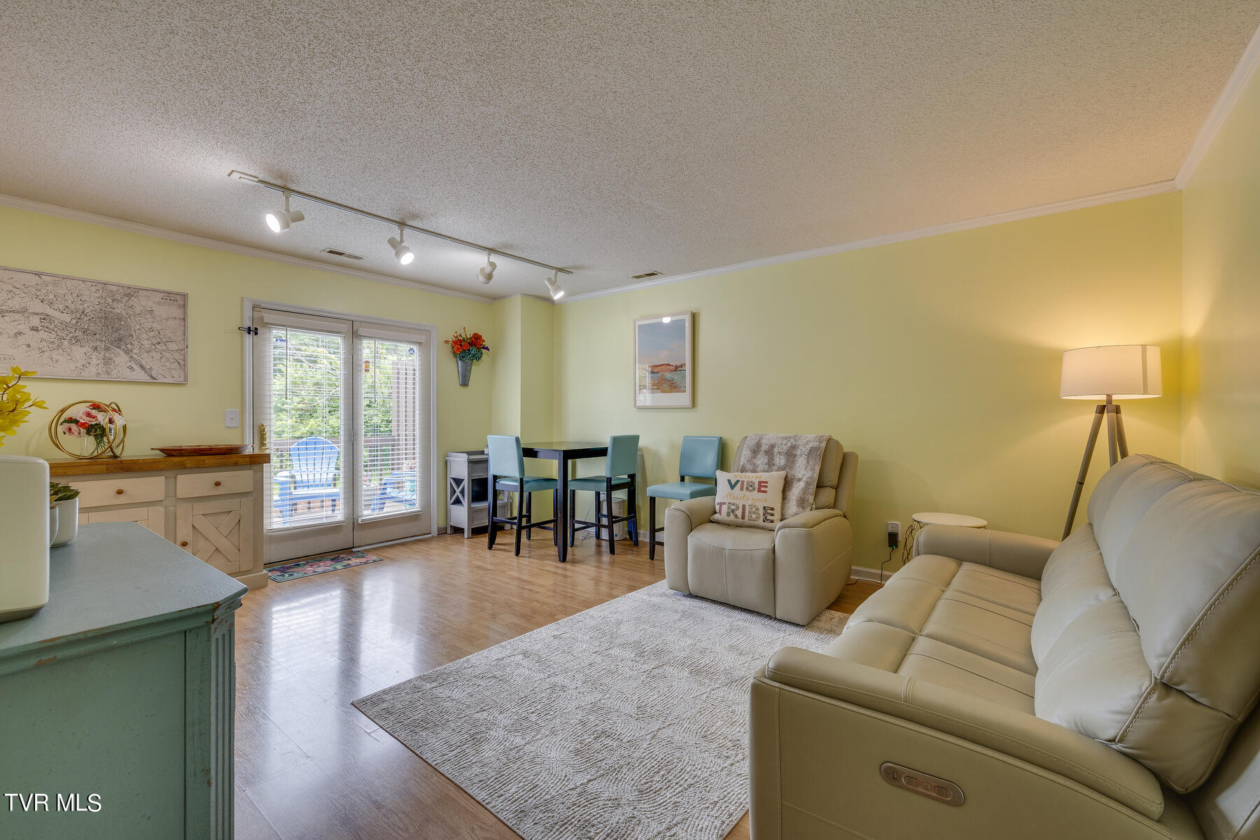 2700 Indian Ridge Road, 3