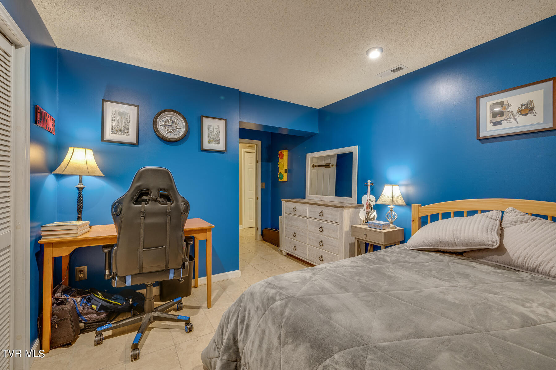2700 Indian Ridge Road, 3