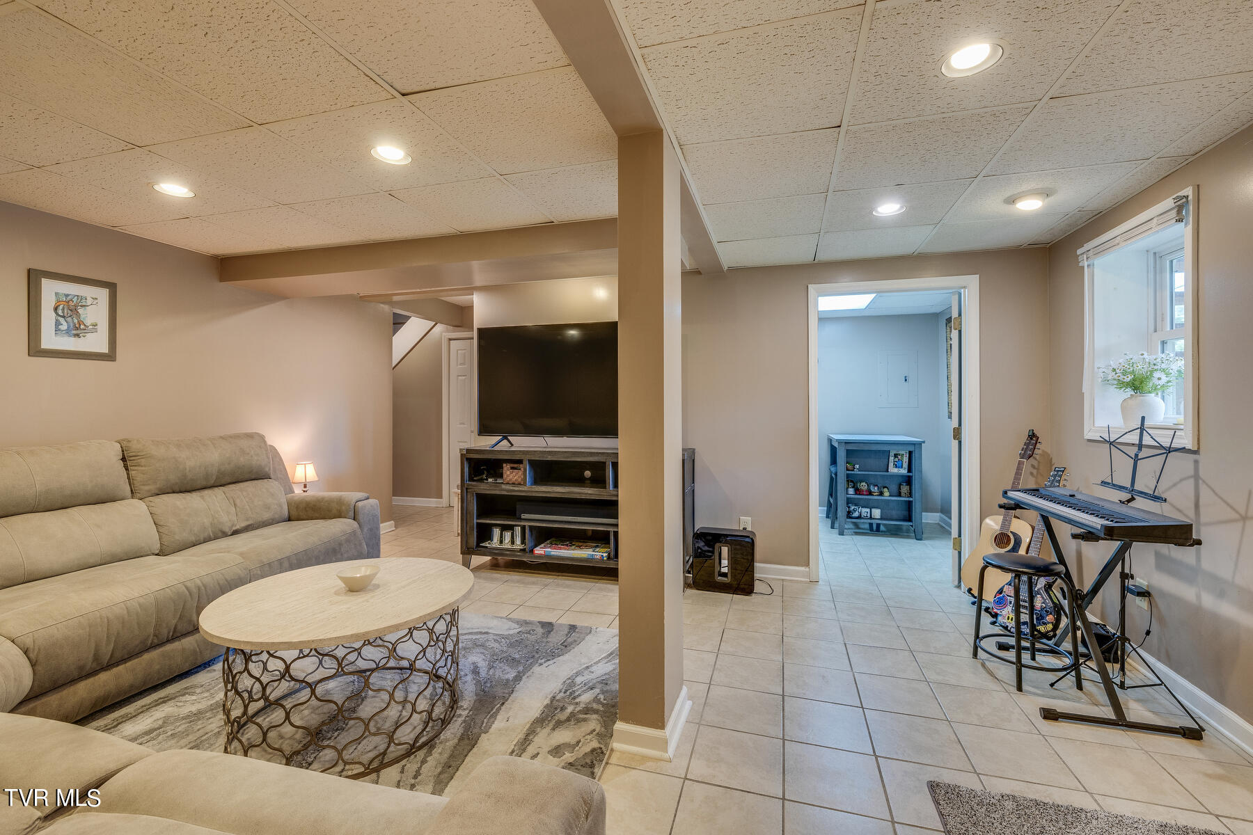 2700 Indian Ridge Road, 3