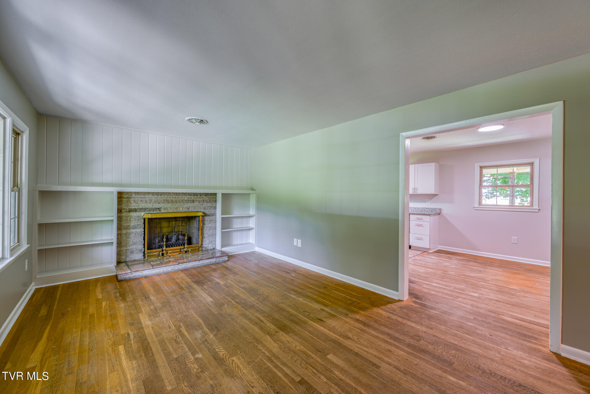 100 Broad View Circle