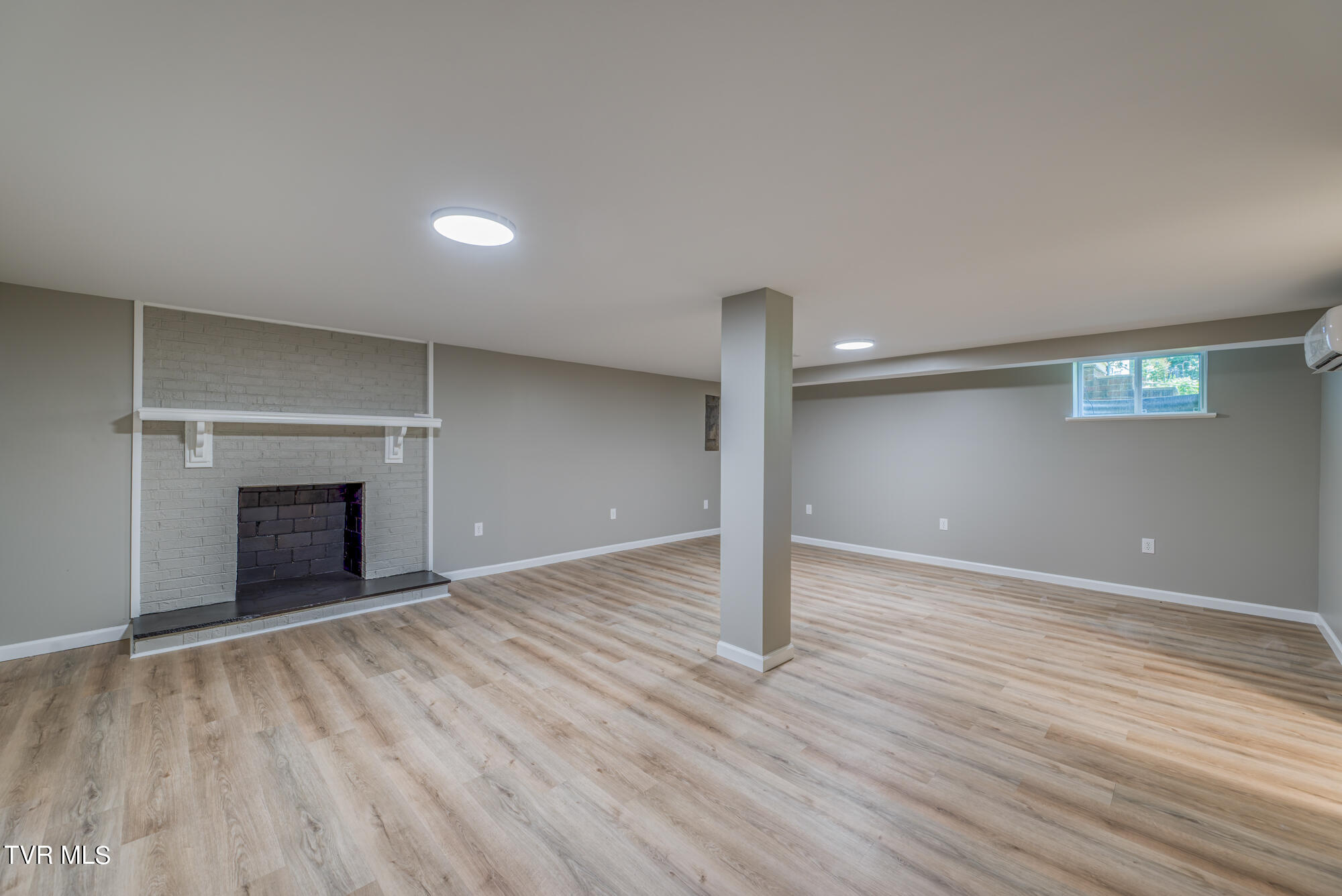 100 Broad View Circle