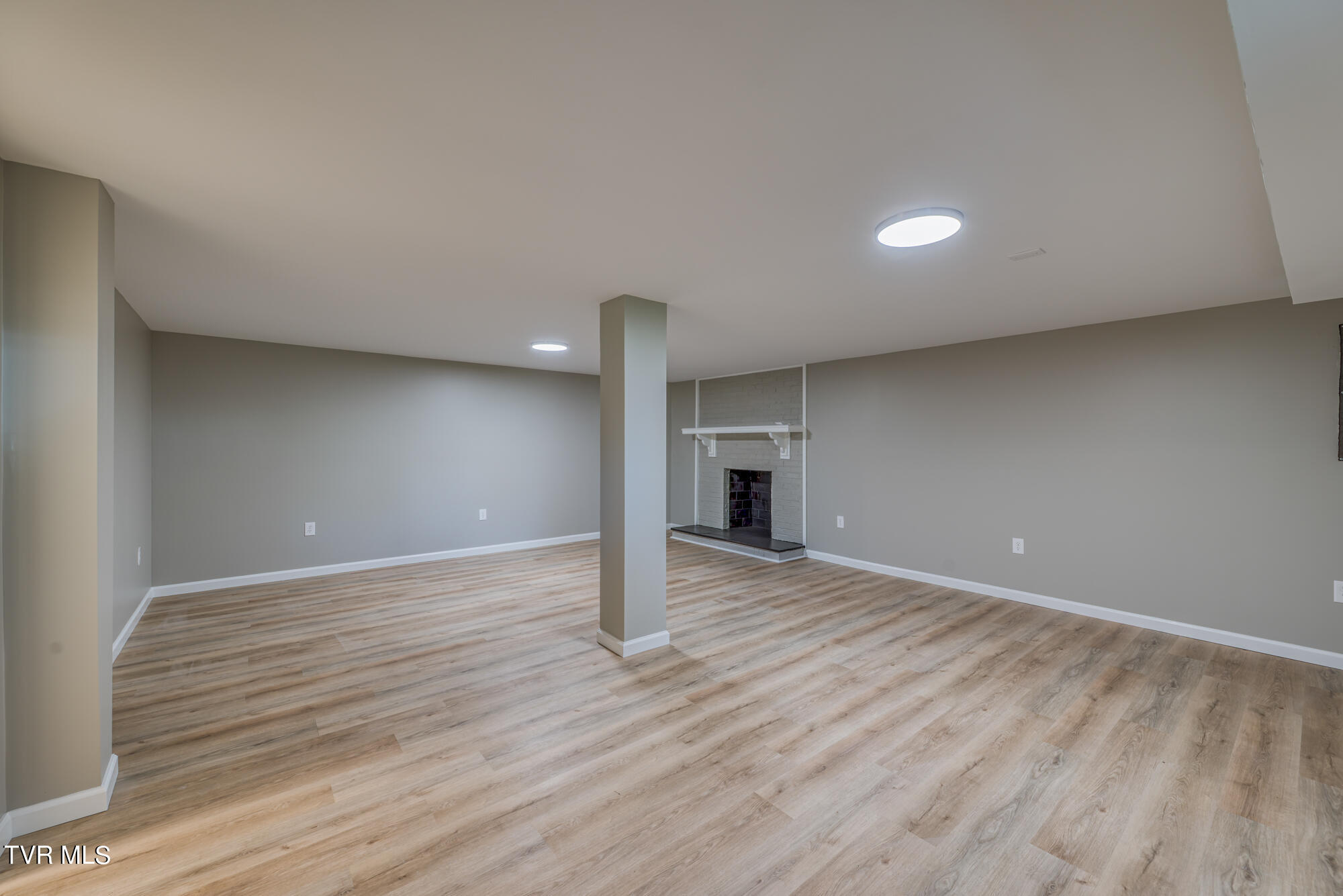 100 Broad View Circle