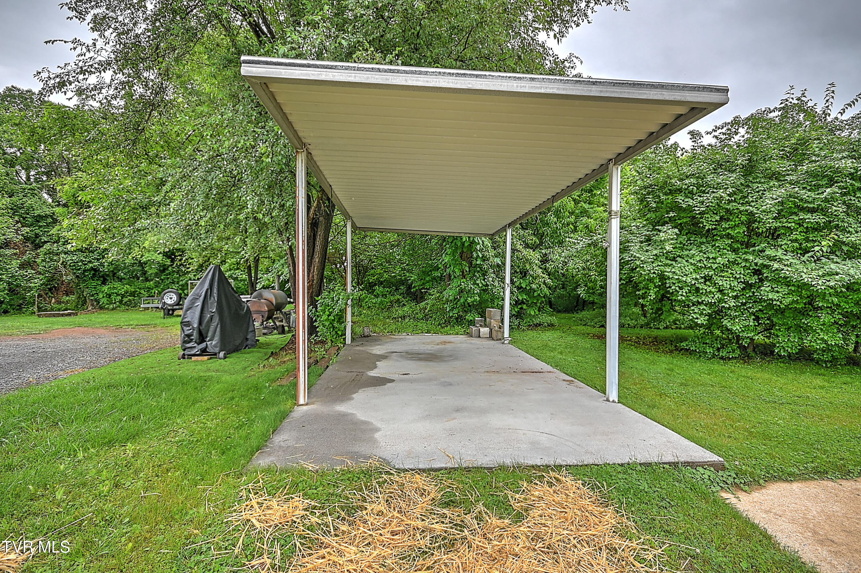 1817 Fort Robinson Drive