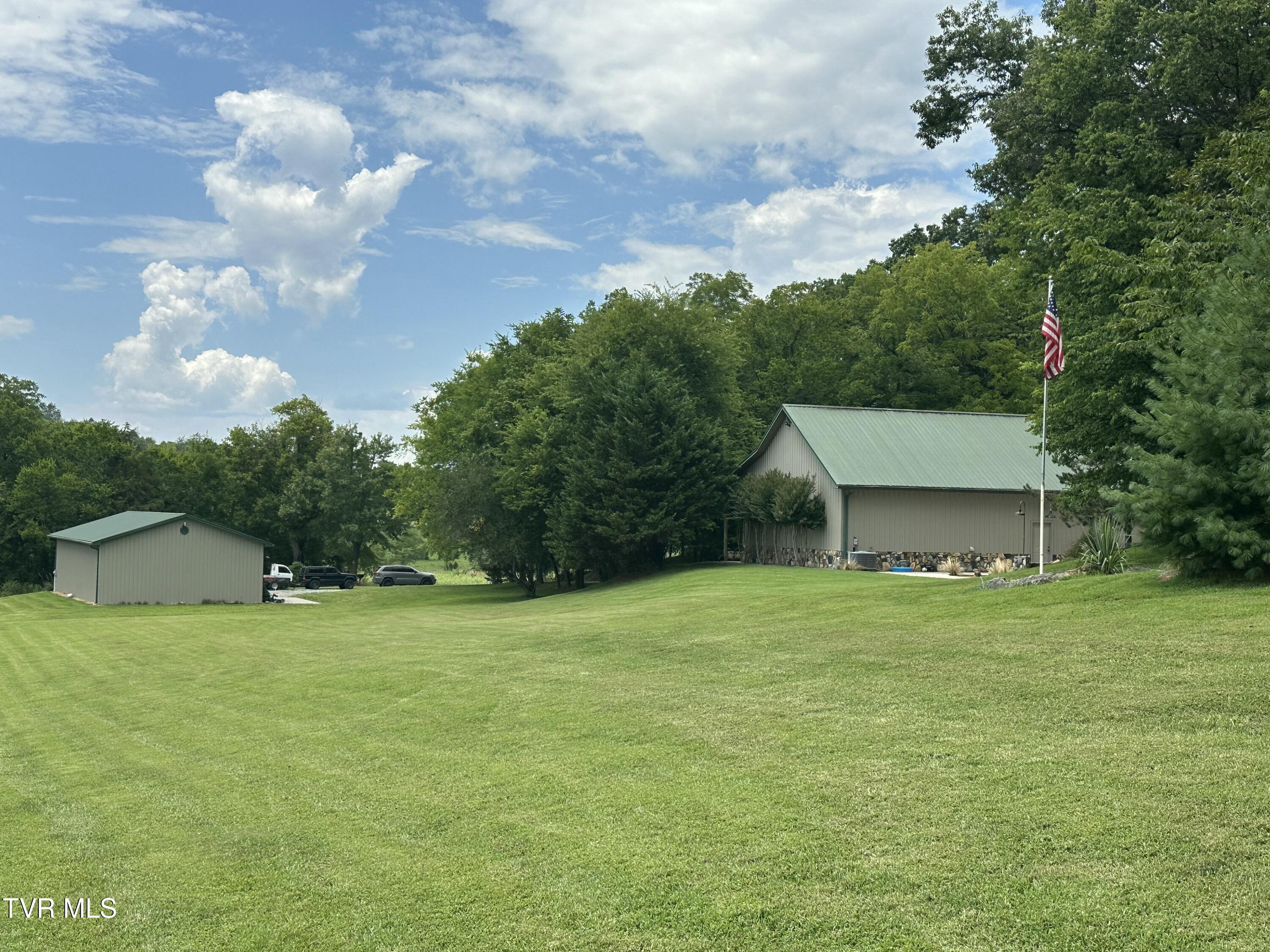 2044 Pigeon Creek Road