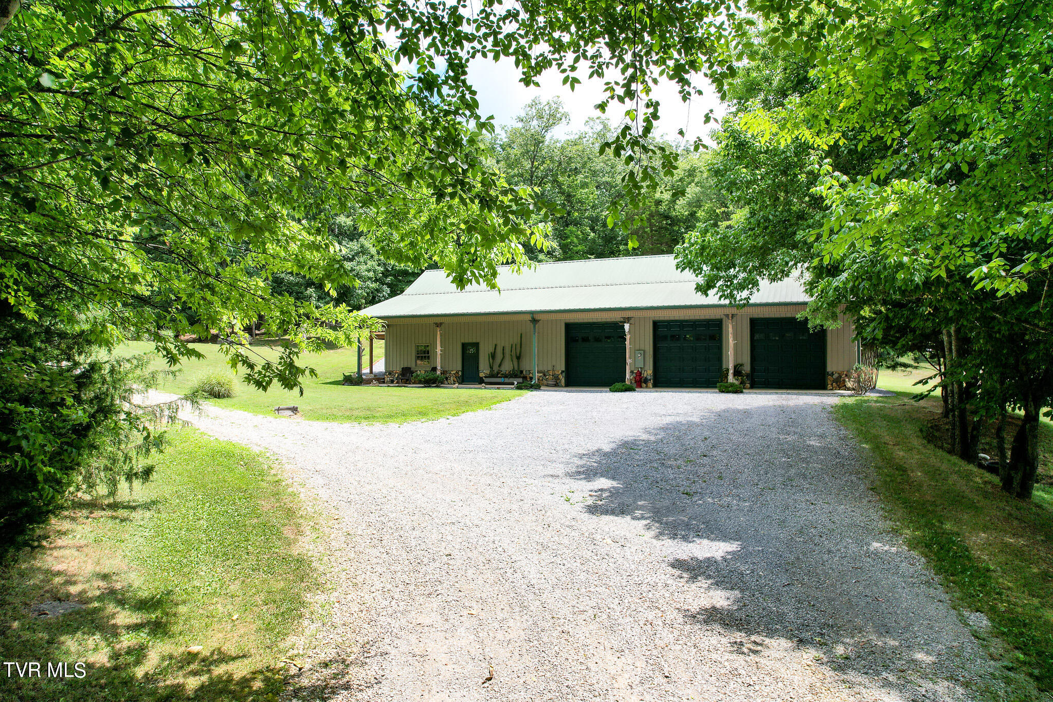 2044 Pigeon Creek Road