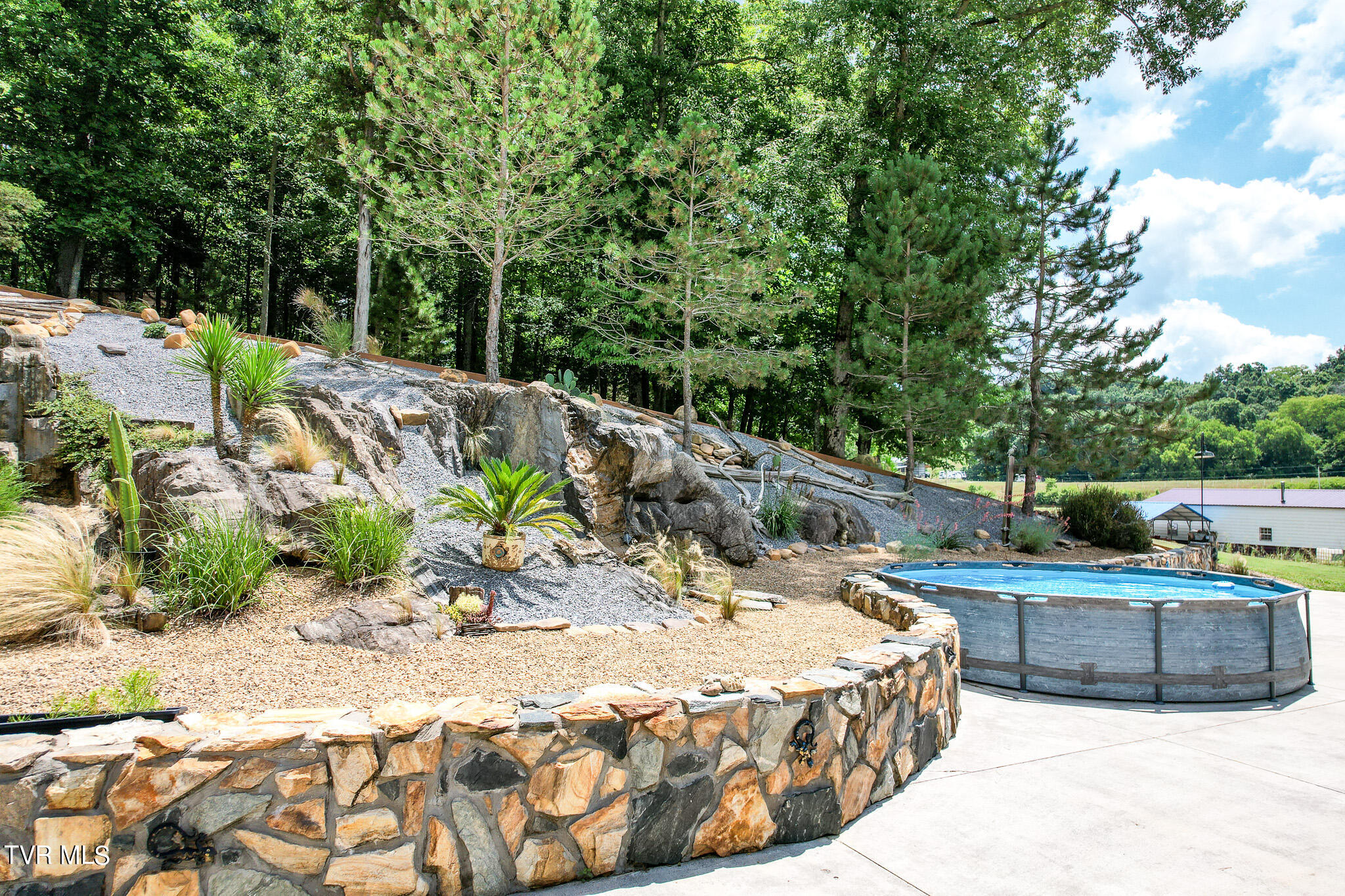 2044 Pigeon Creek Road