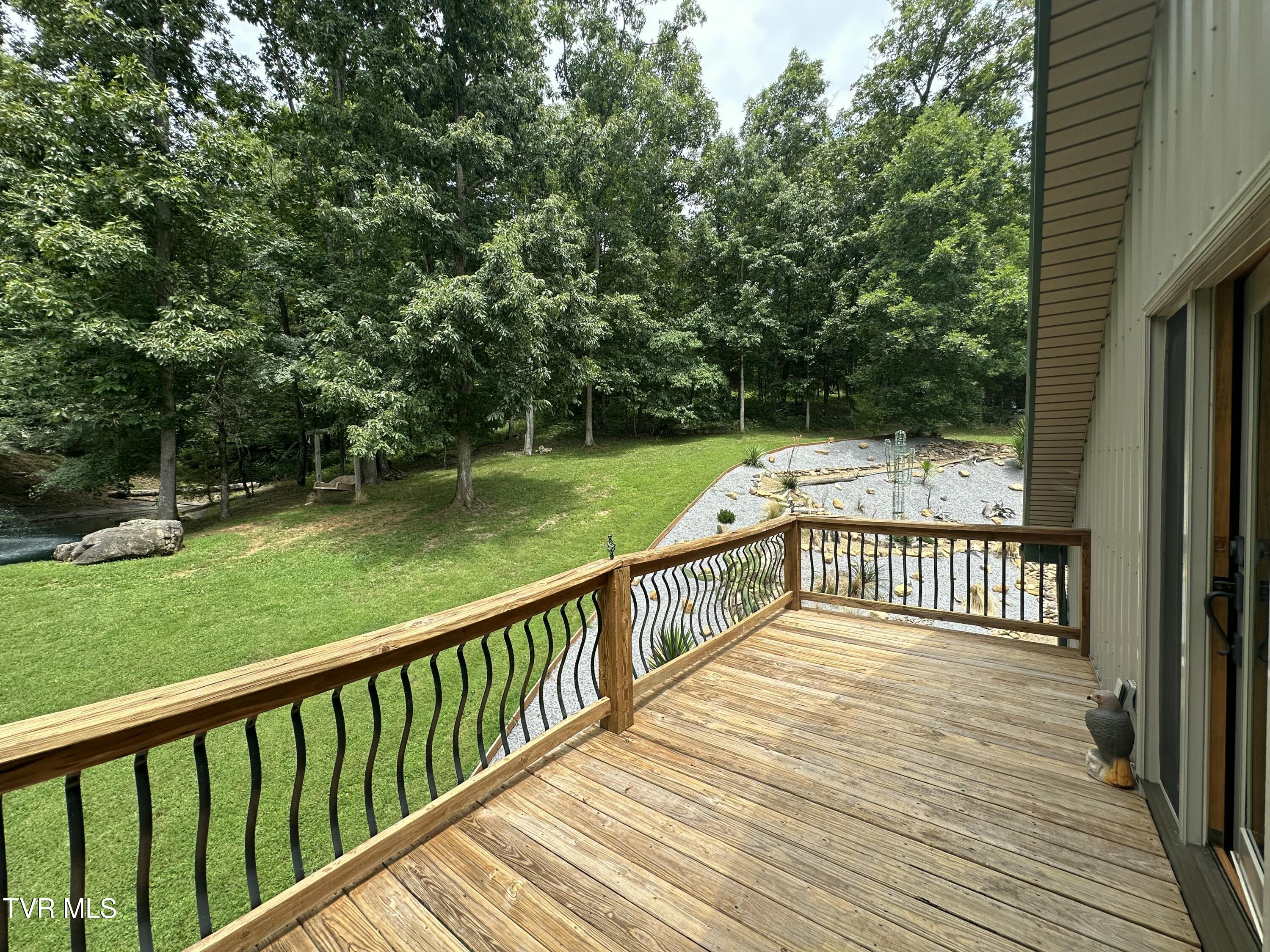 2044 Pigeon Creek Road
