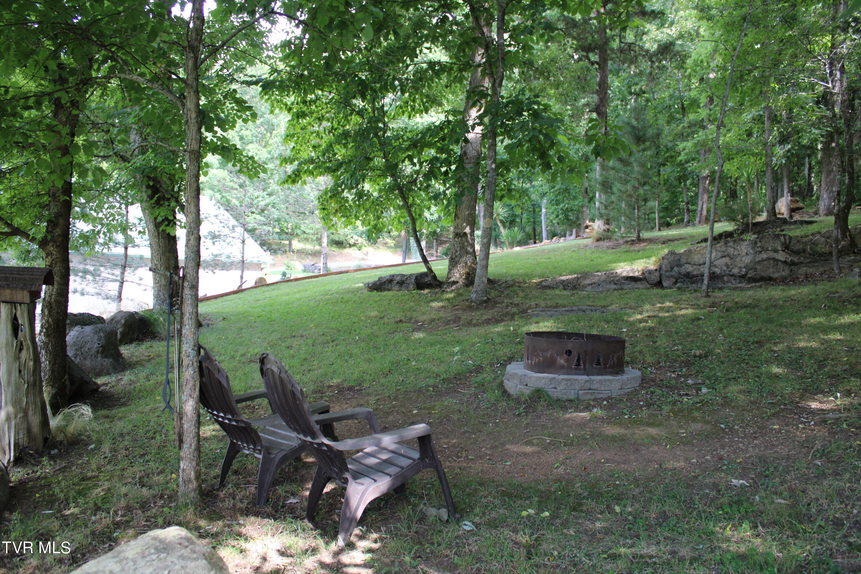 2044 Pigeon Creek Road