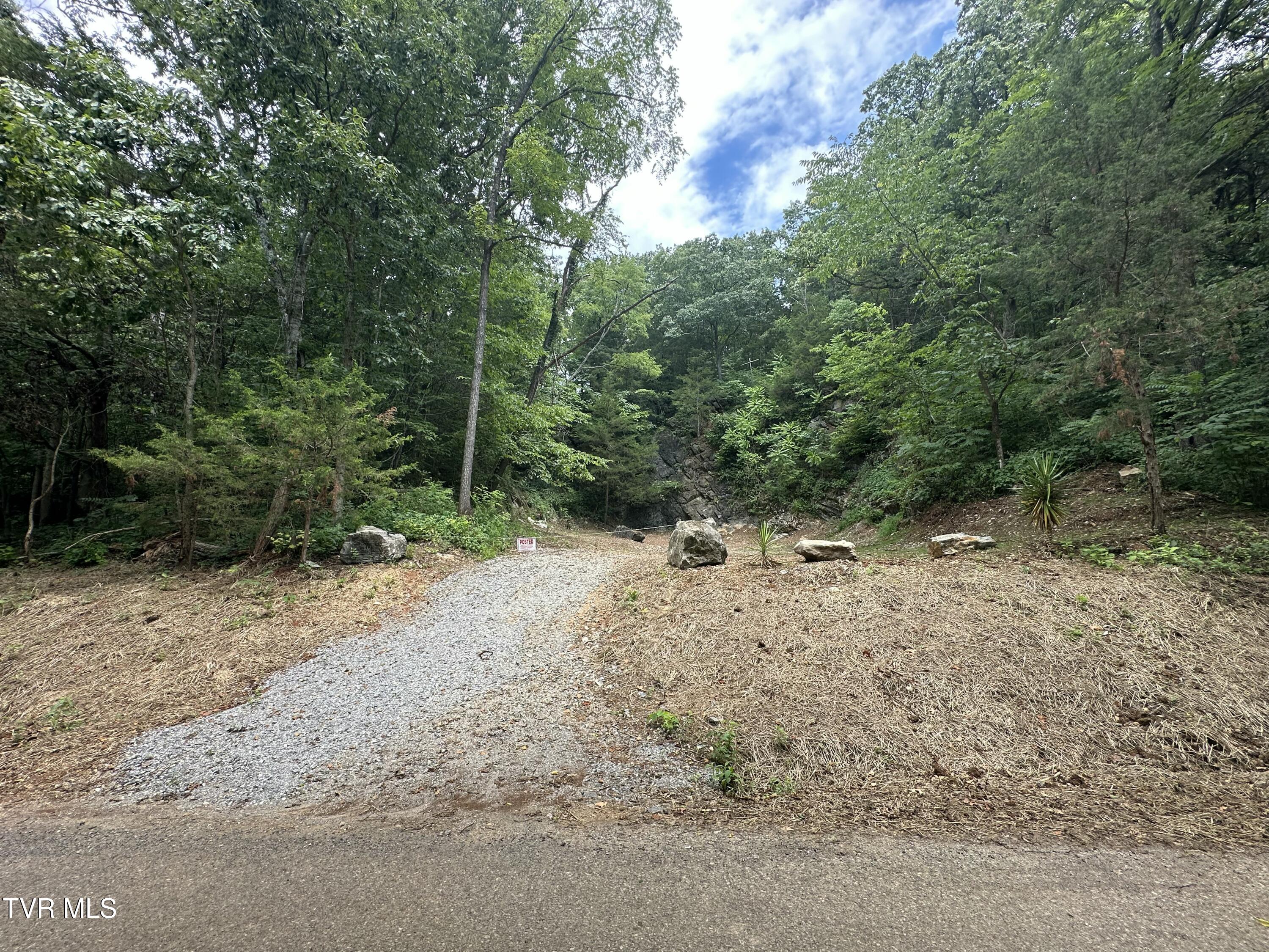 2044 Pigeon Creek Road