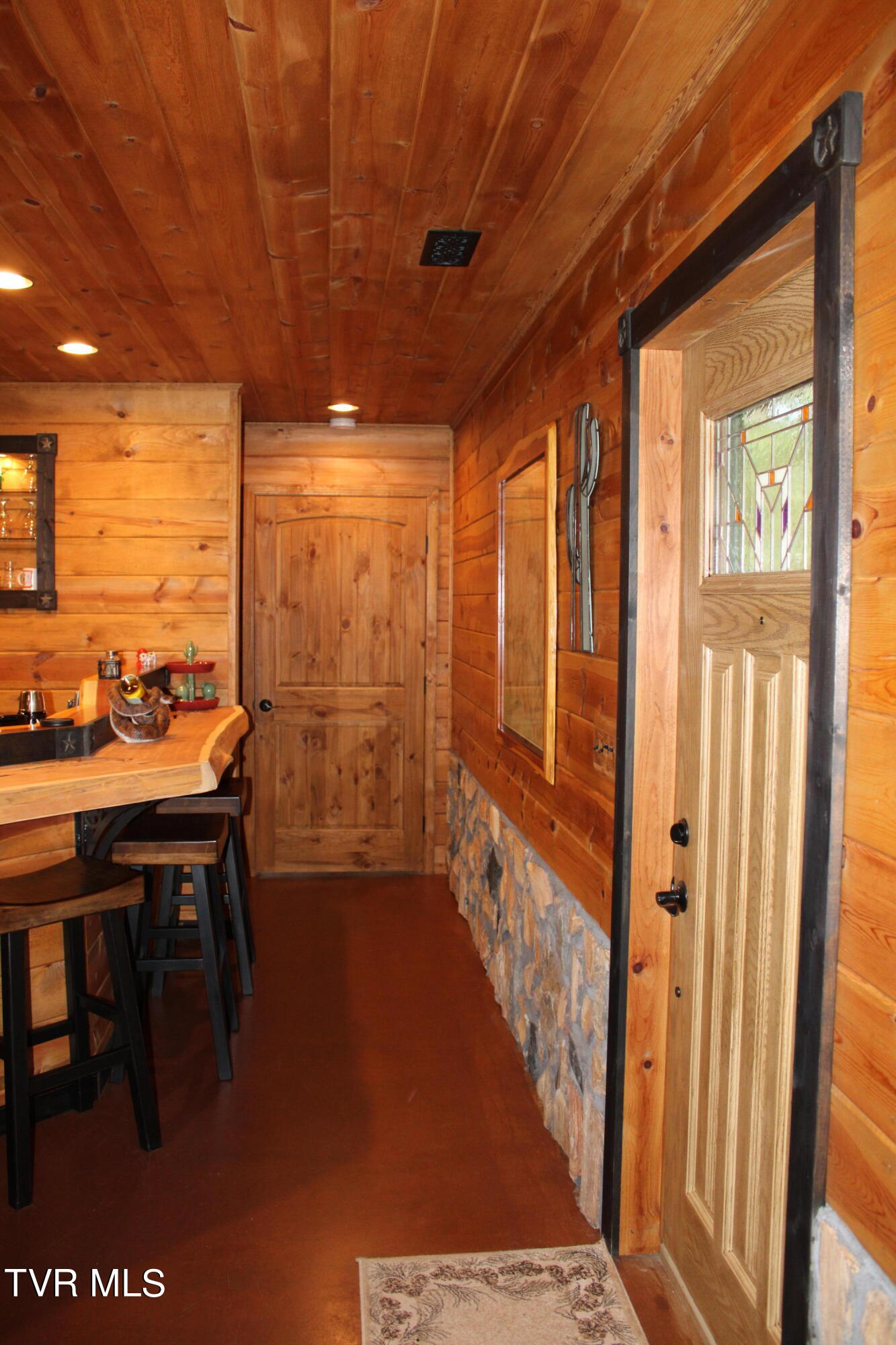 2044 Pigeon Creek Road