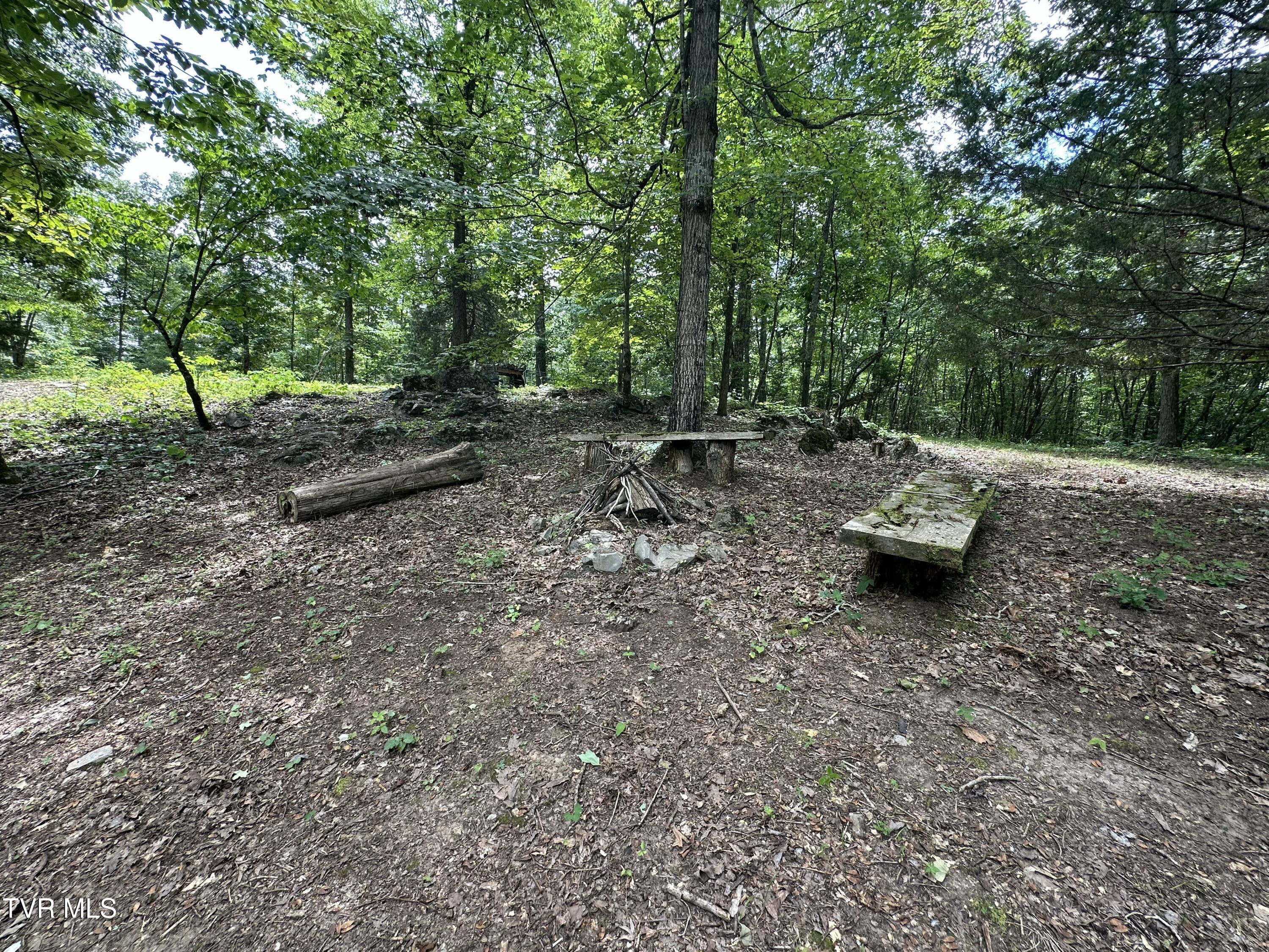 2044 Pigeon Creek Road