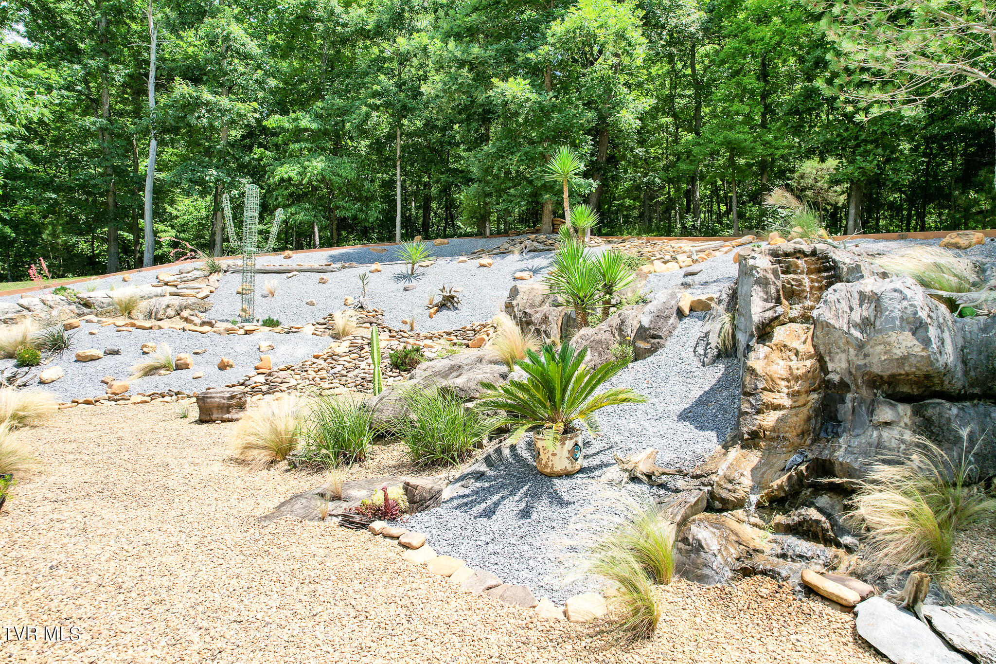 2044 Pigeon Creek Road
