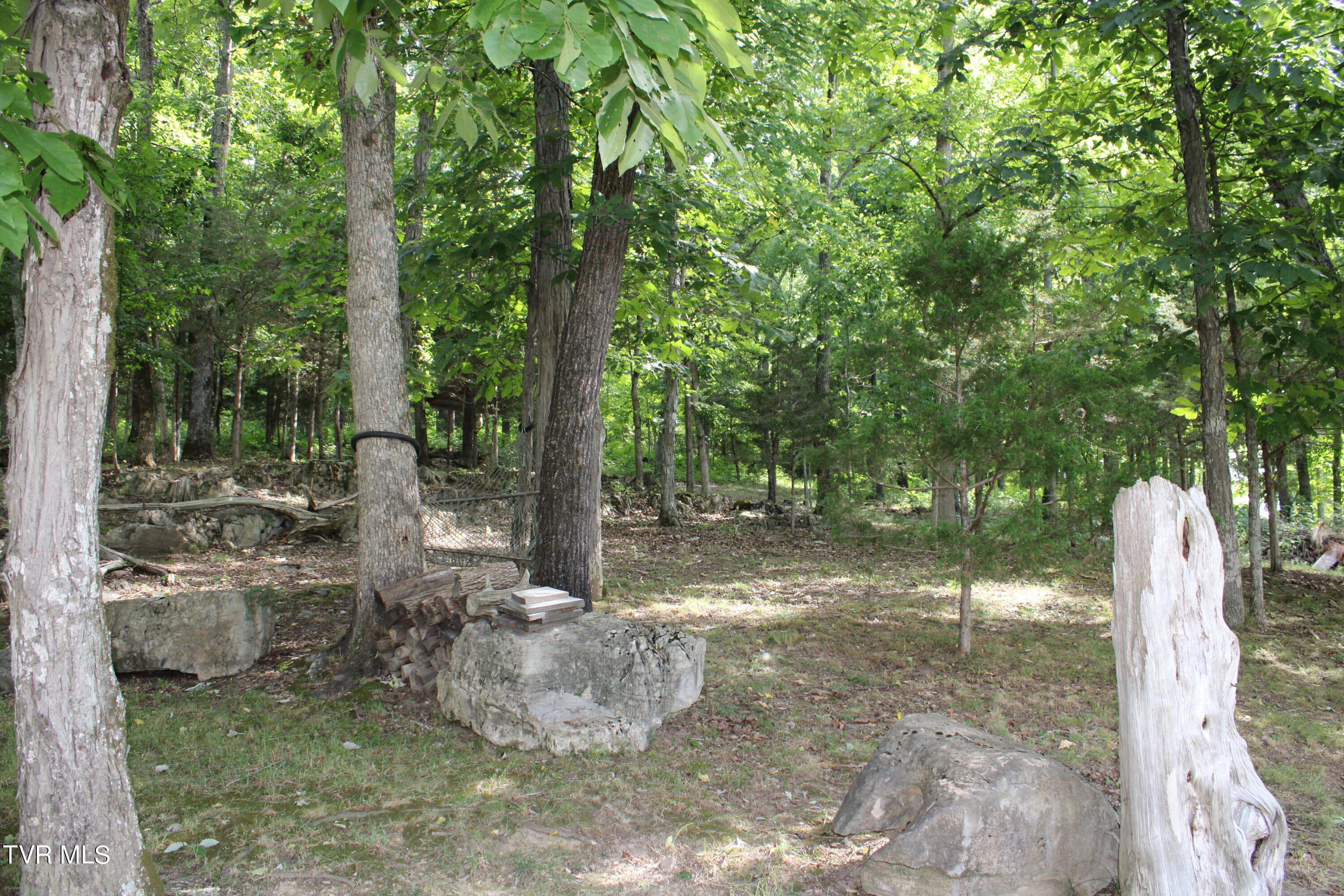 2044 Pigeon Creek Road