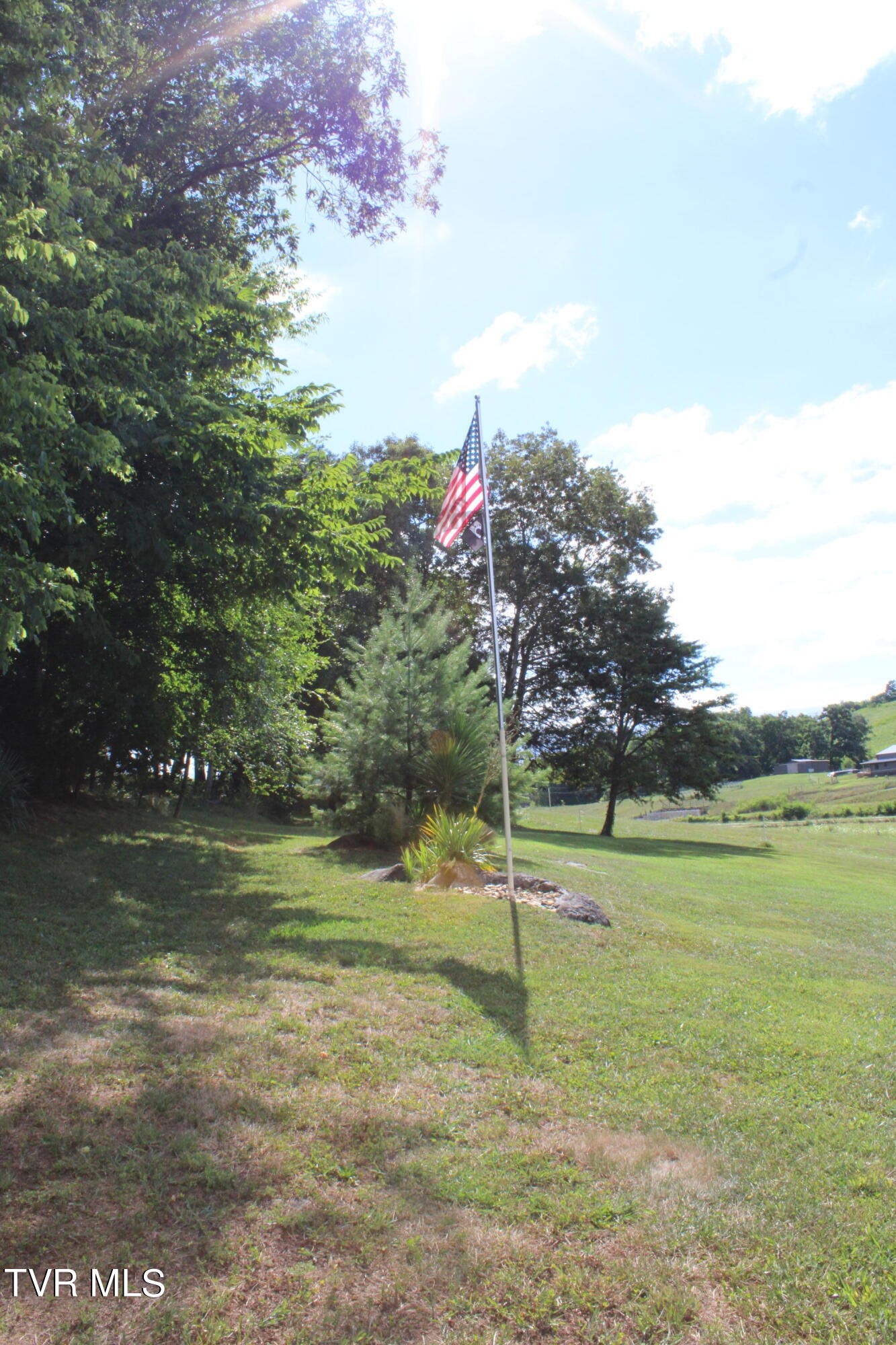 2044 Pigeon Creek Road
