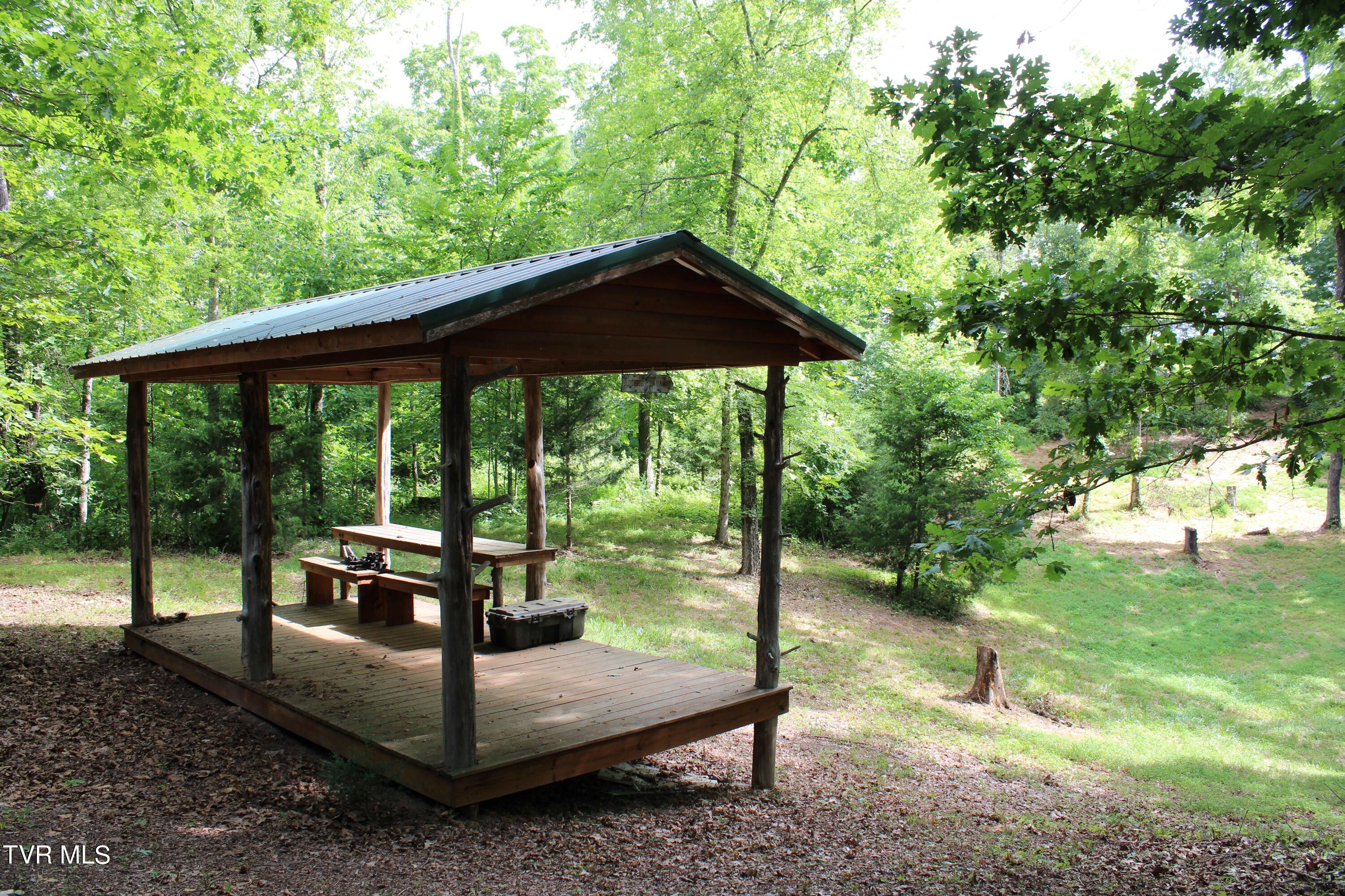 2044 Pigeon Creek Road