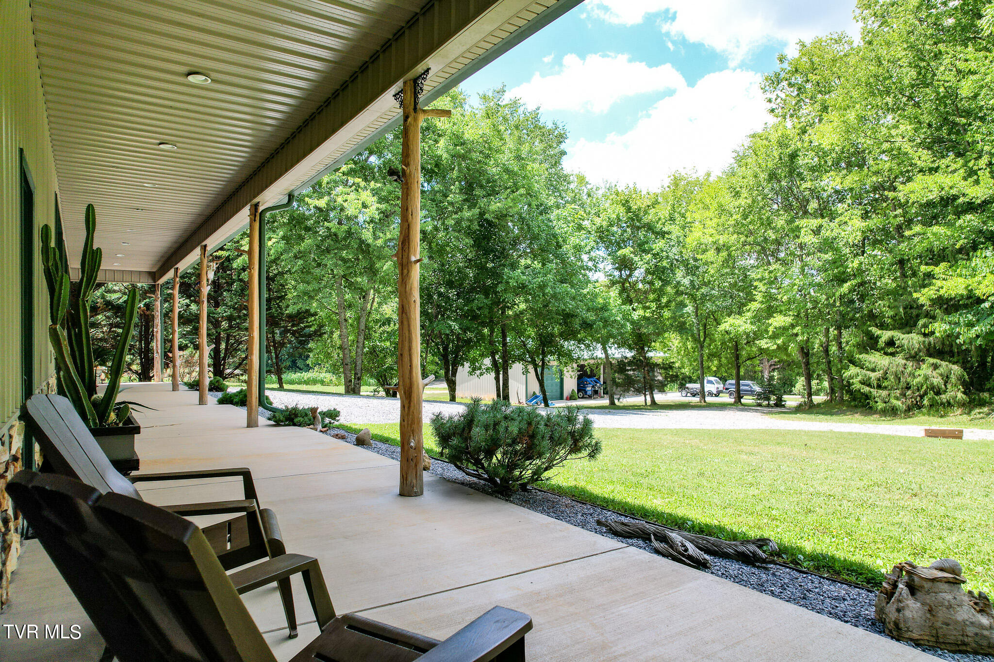 2044 Pigeon Creek Road