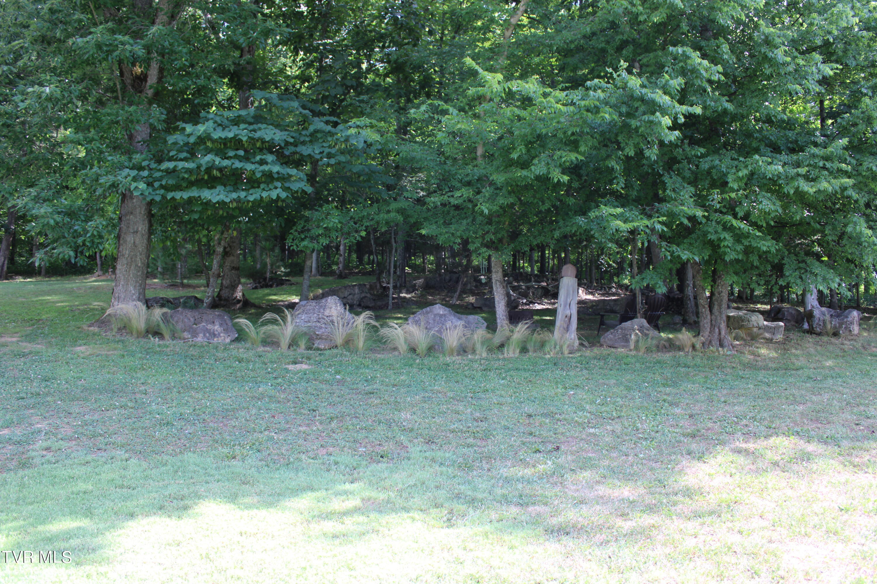 2044 Pigeon Creek Road