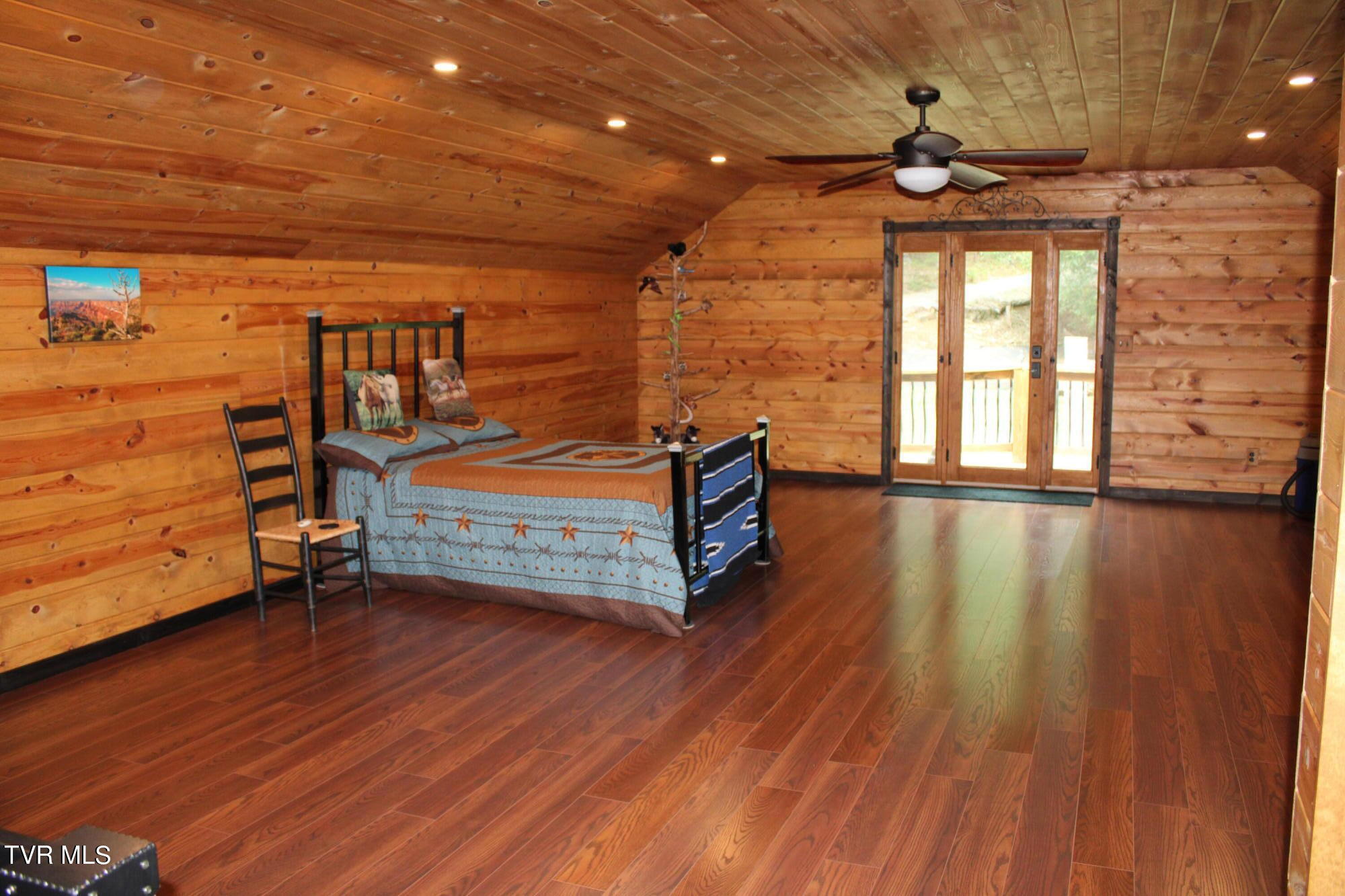 2044 Pigeon Creek Road
