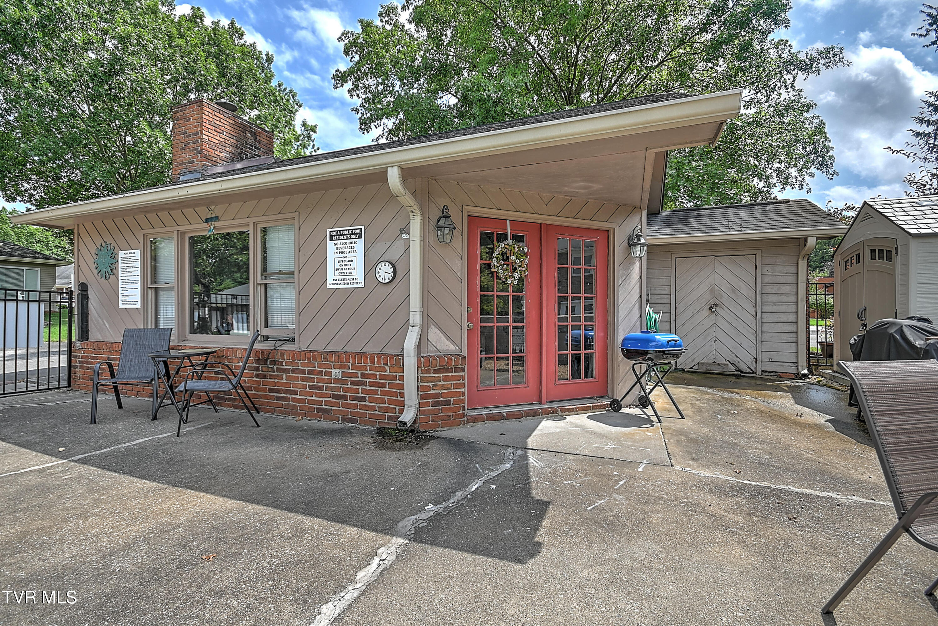 405 Eastley Court, E-5