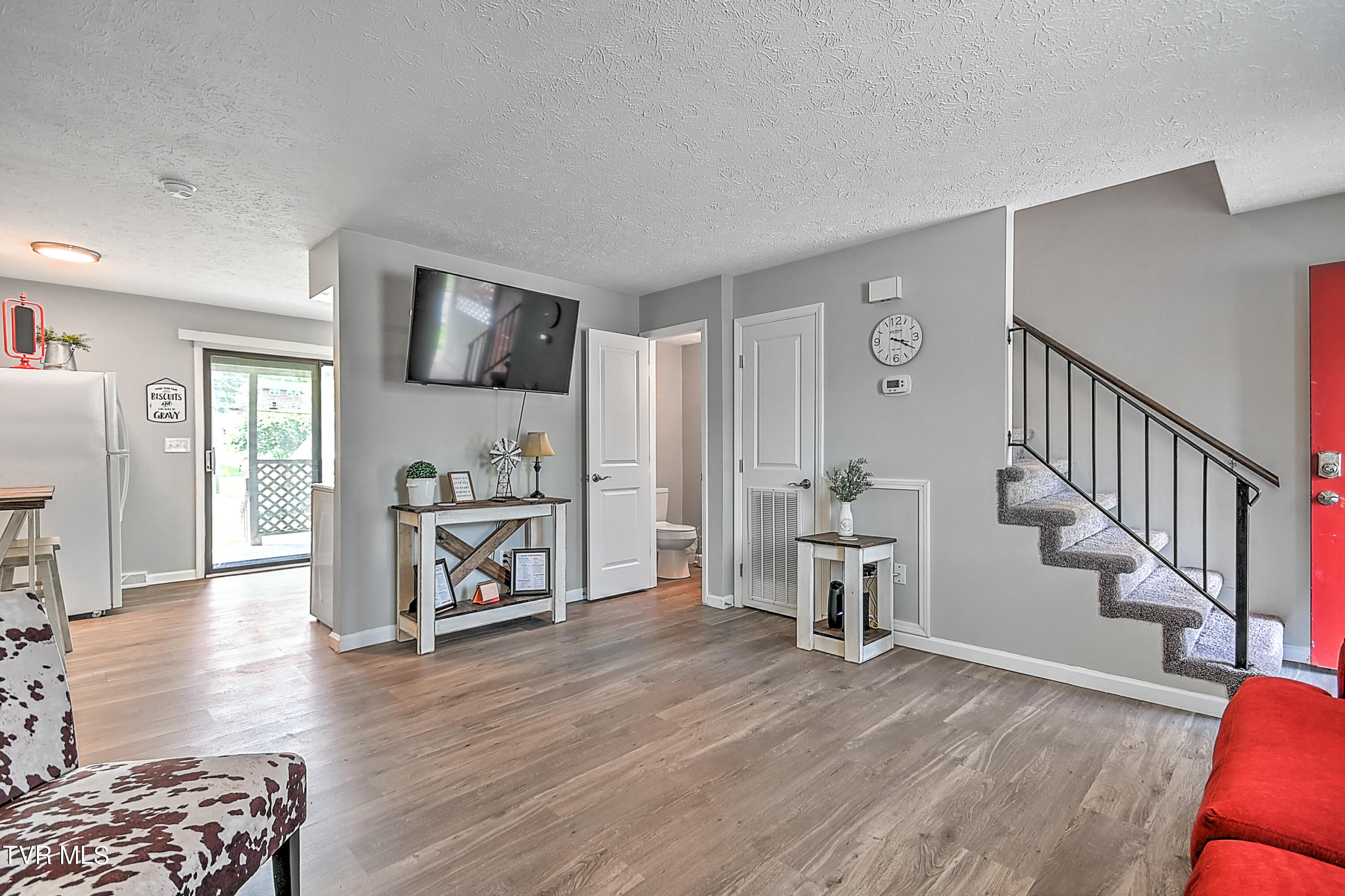 405 Eastley Court, E-5