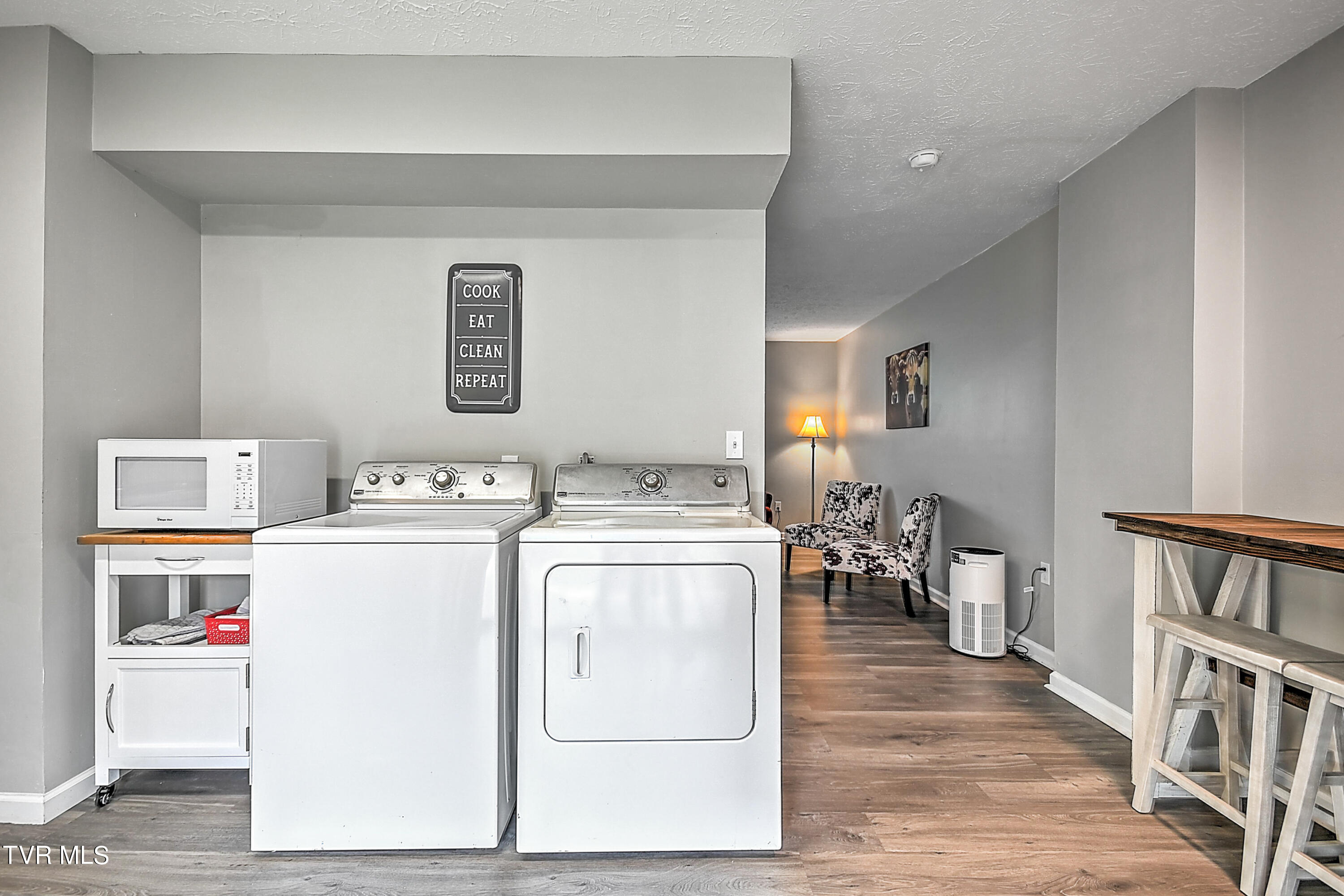 405 Eastley Court, E-5