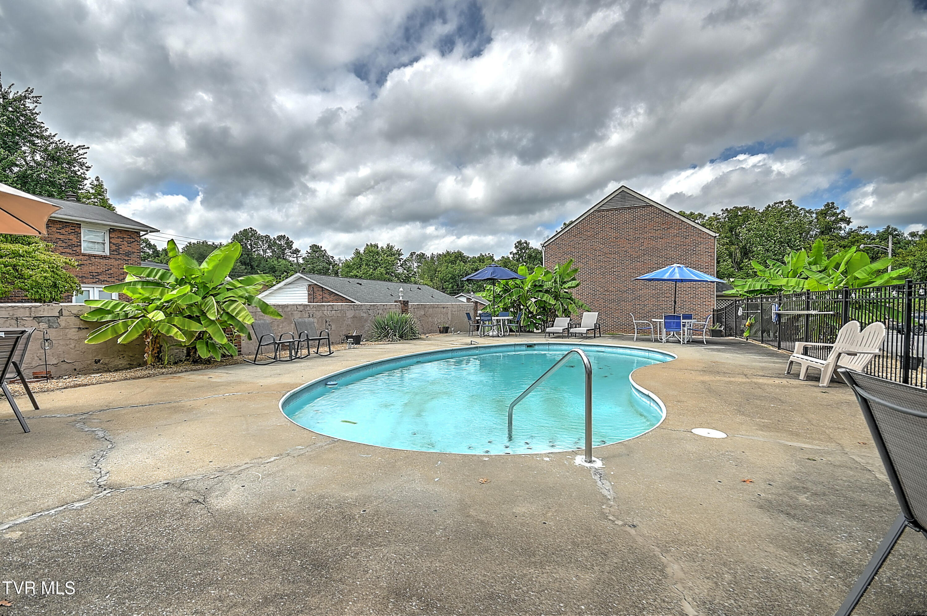 405 Eastley Court, E-5