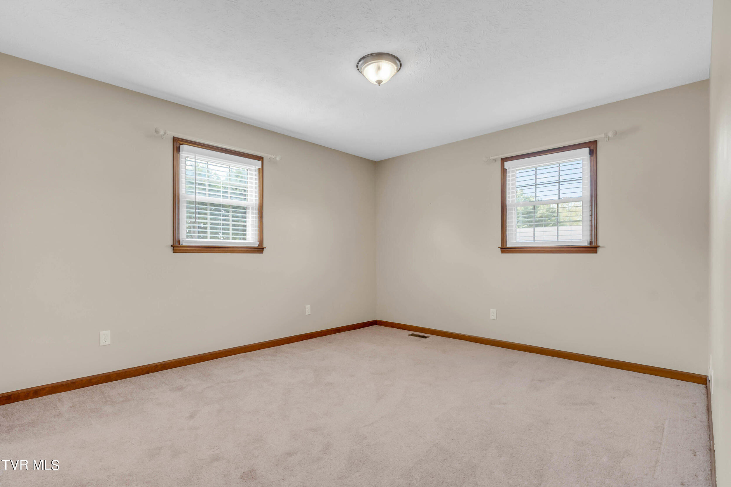 121 Thomas Lincoln Place Place