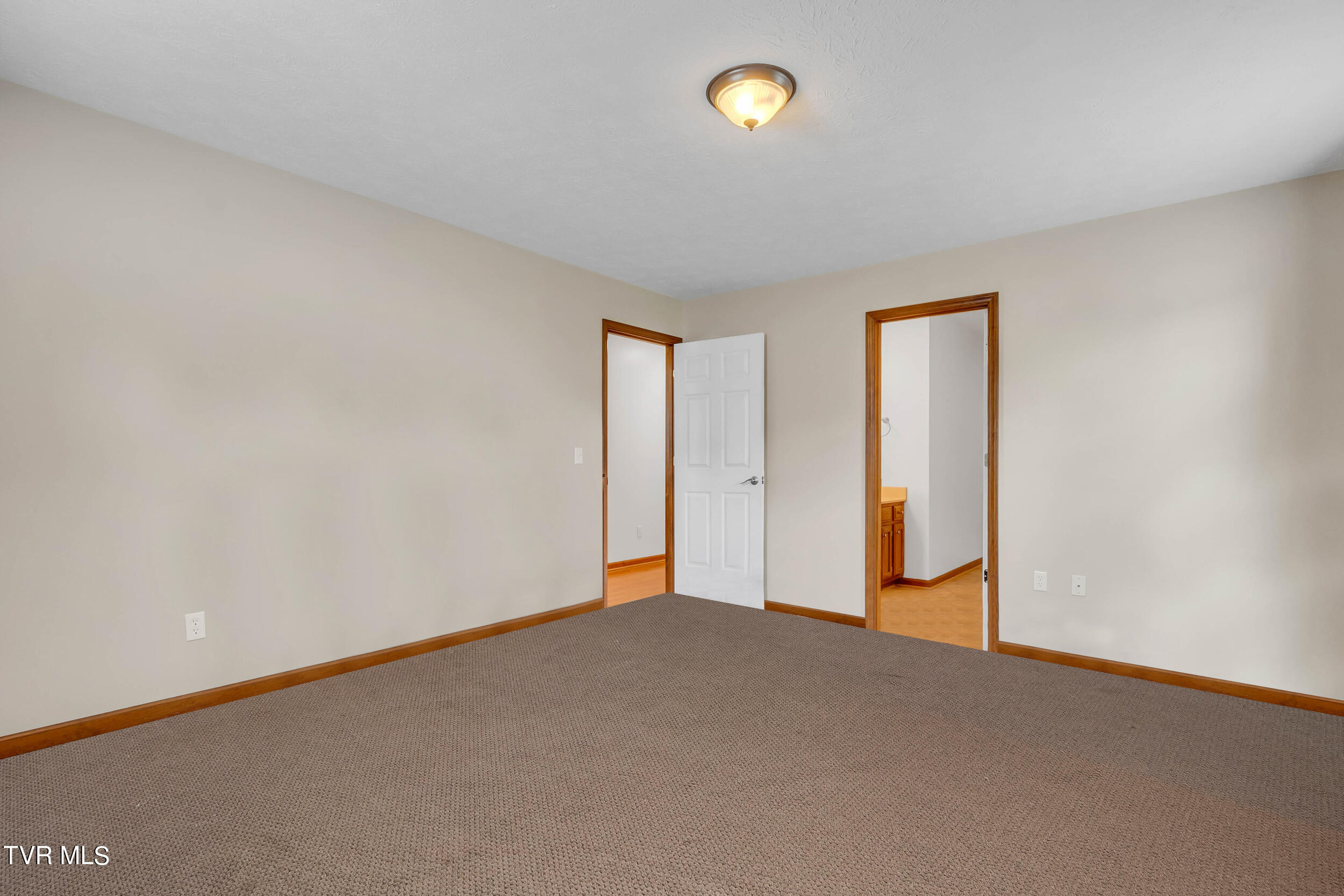 121 Thomas Lincoln Place Place