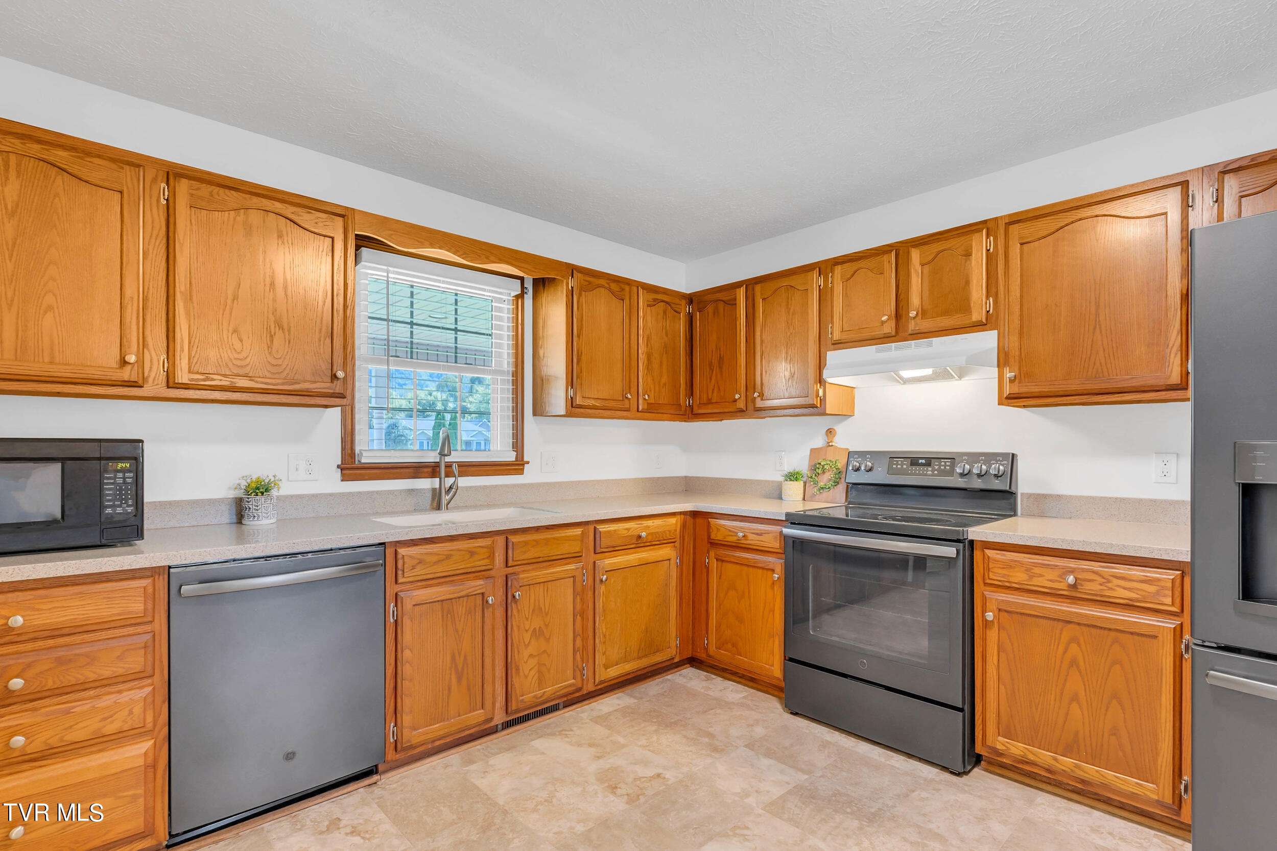 121 Thomas Lincoln Place Place