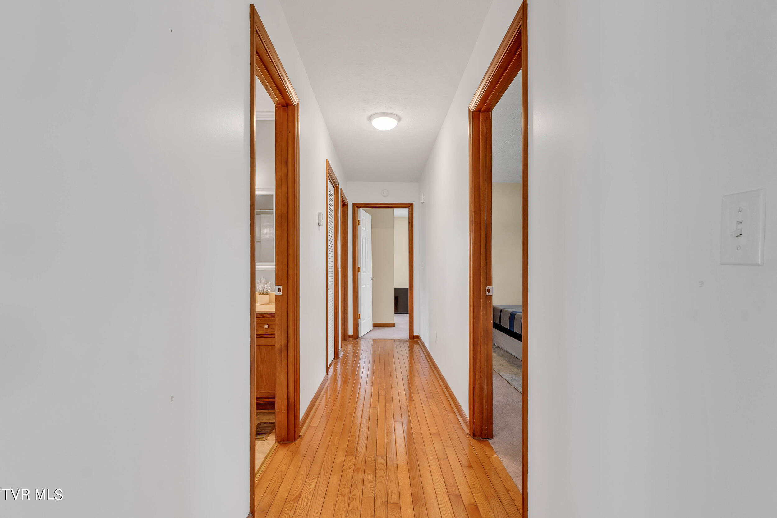 121 Thomas Lincoln Place Place