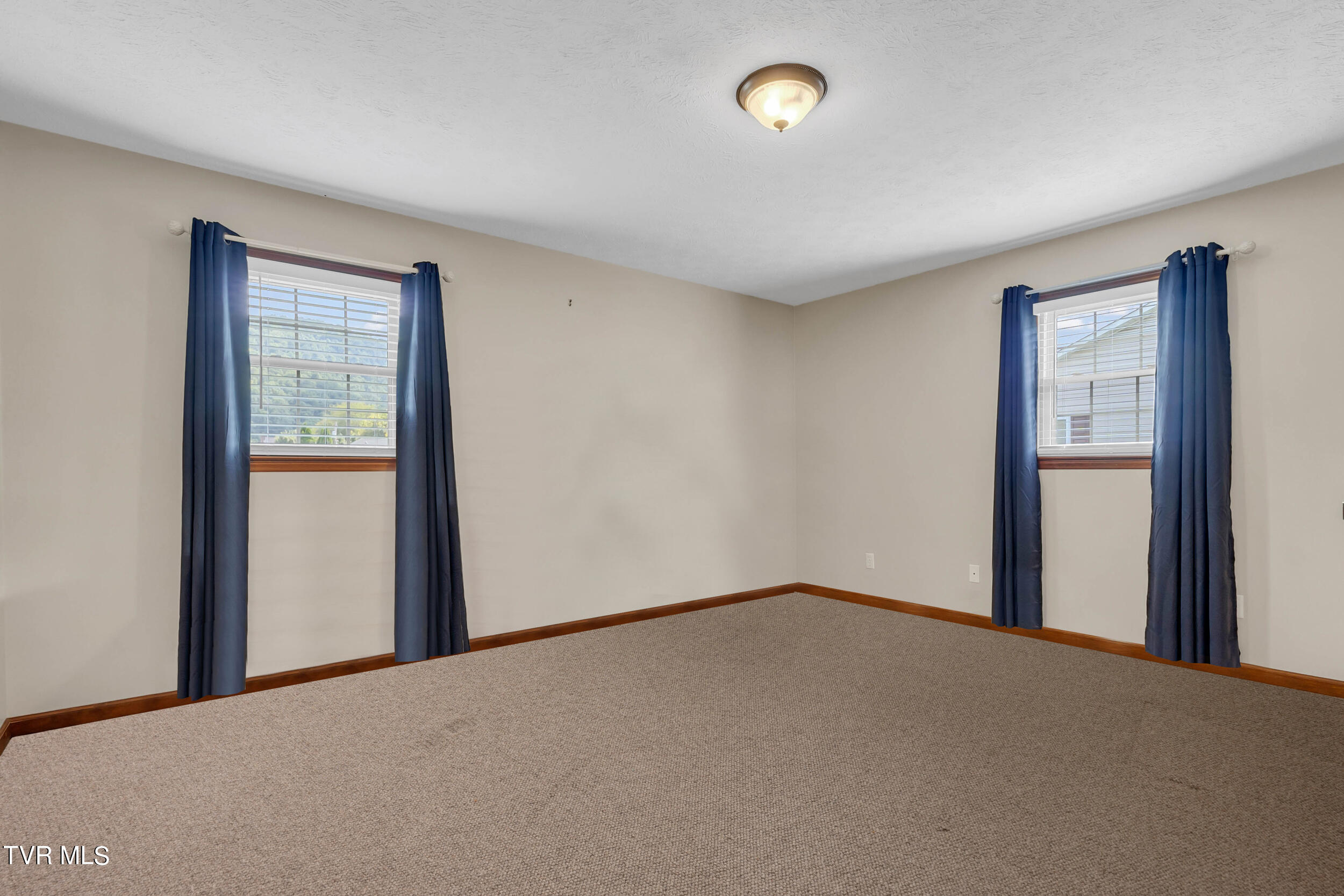 121 Thomas Lincoln Place Place