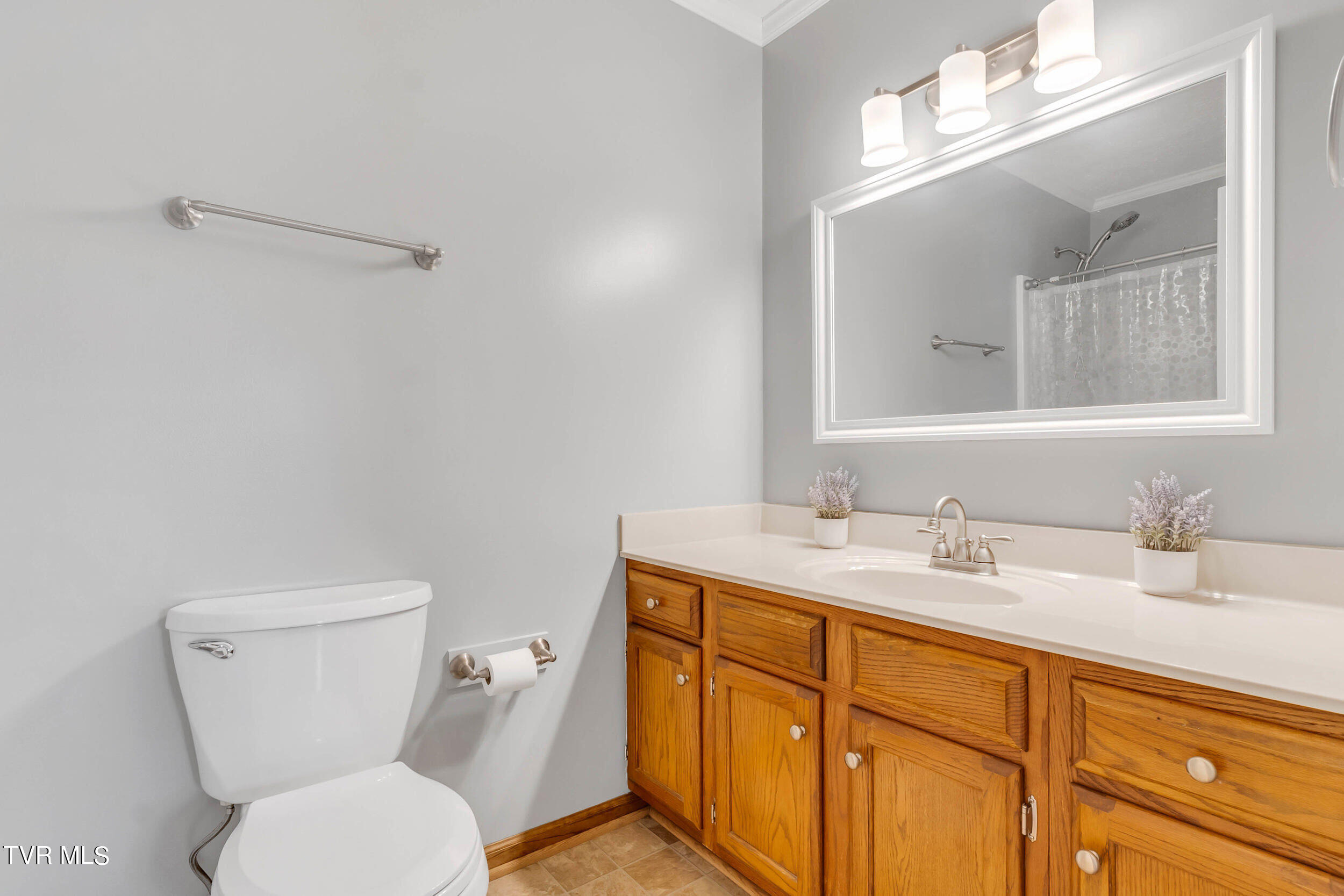 121 Thomas Lincoln Place Place