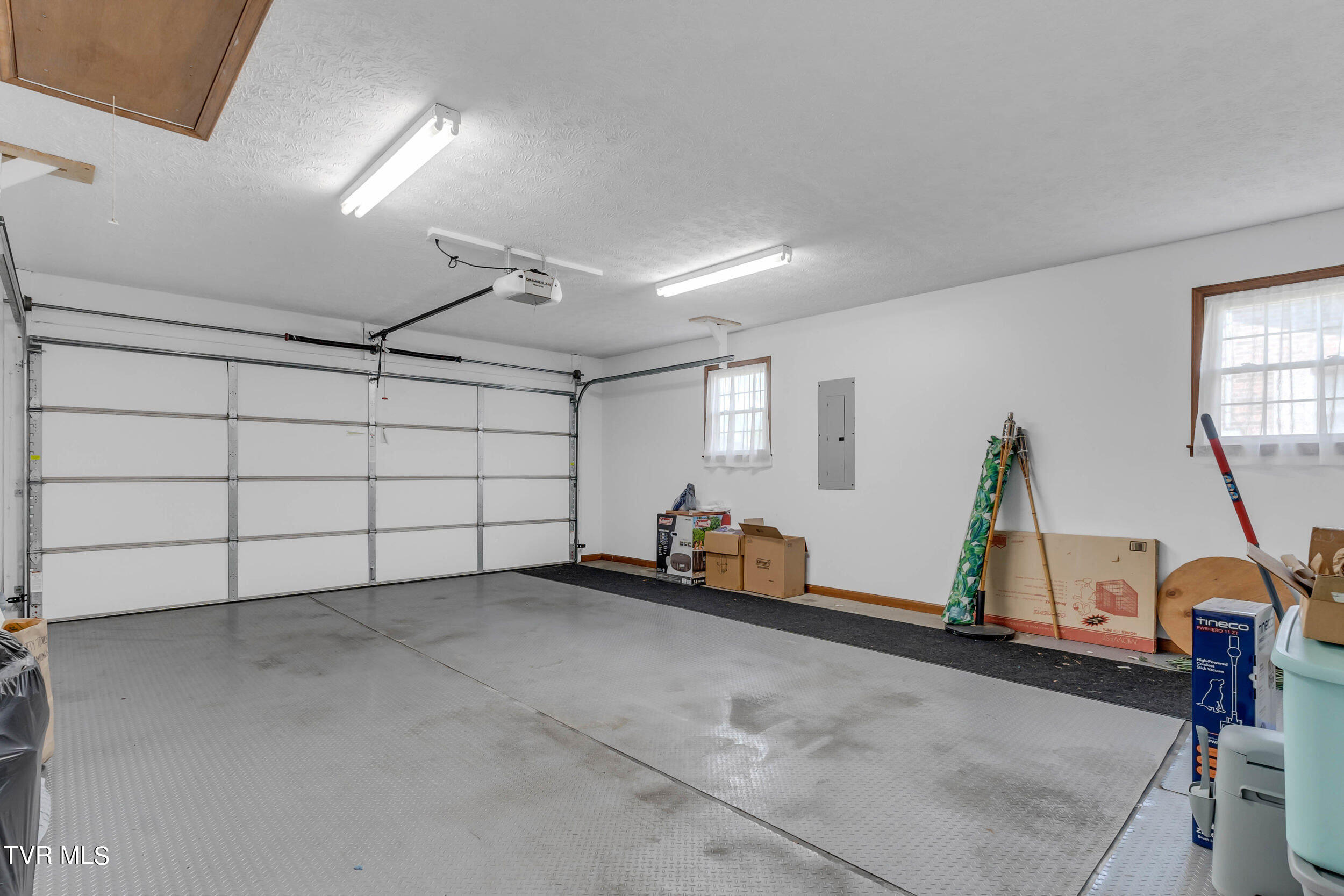 121 Thomas Lincoln Place Place