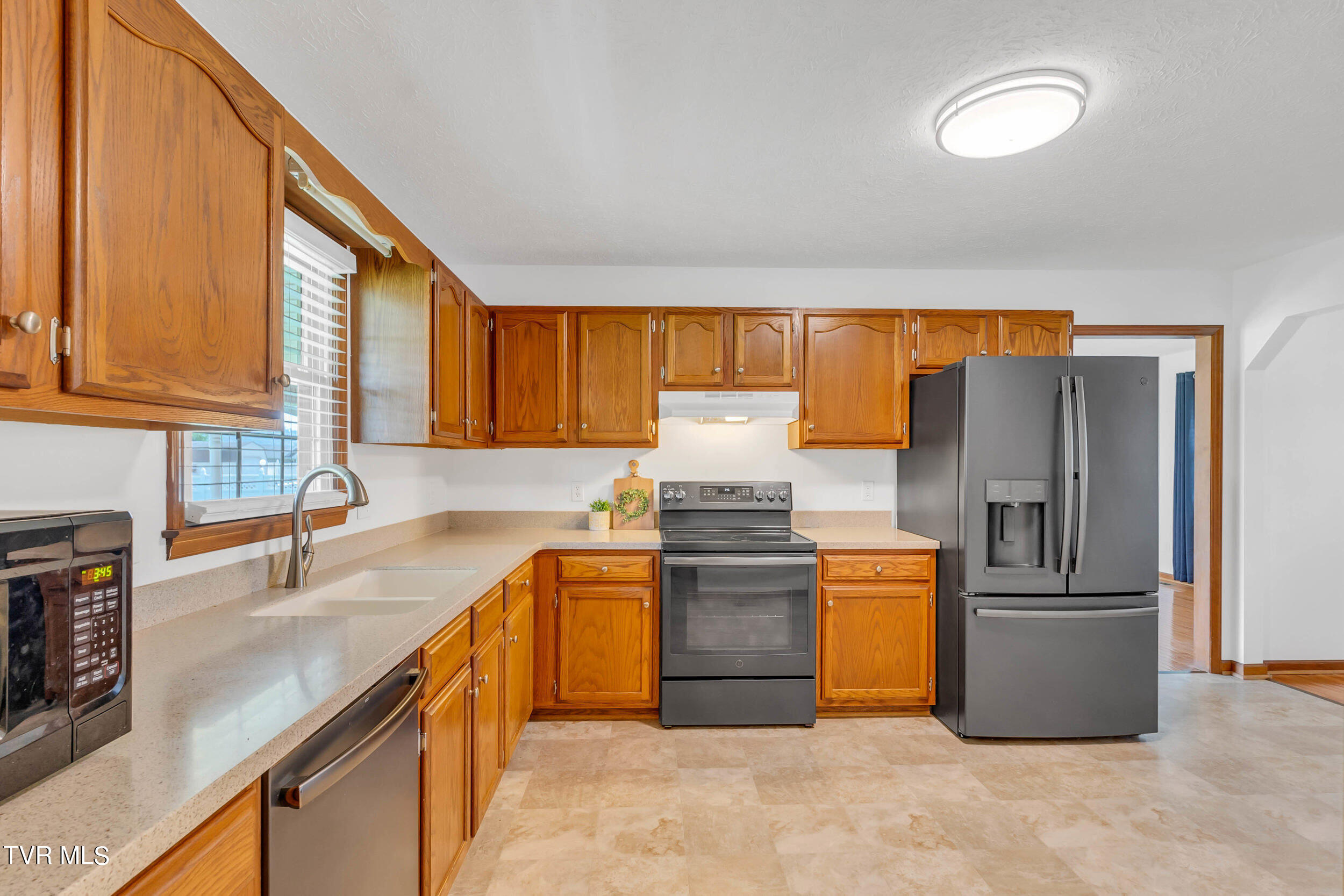 121 Thomas Lincoln Place Place