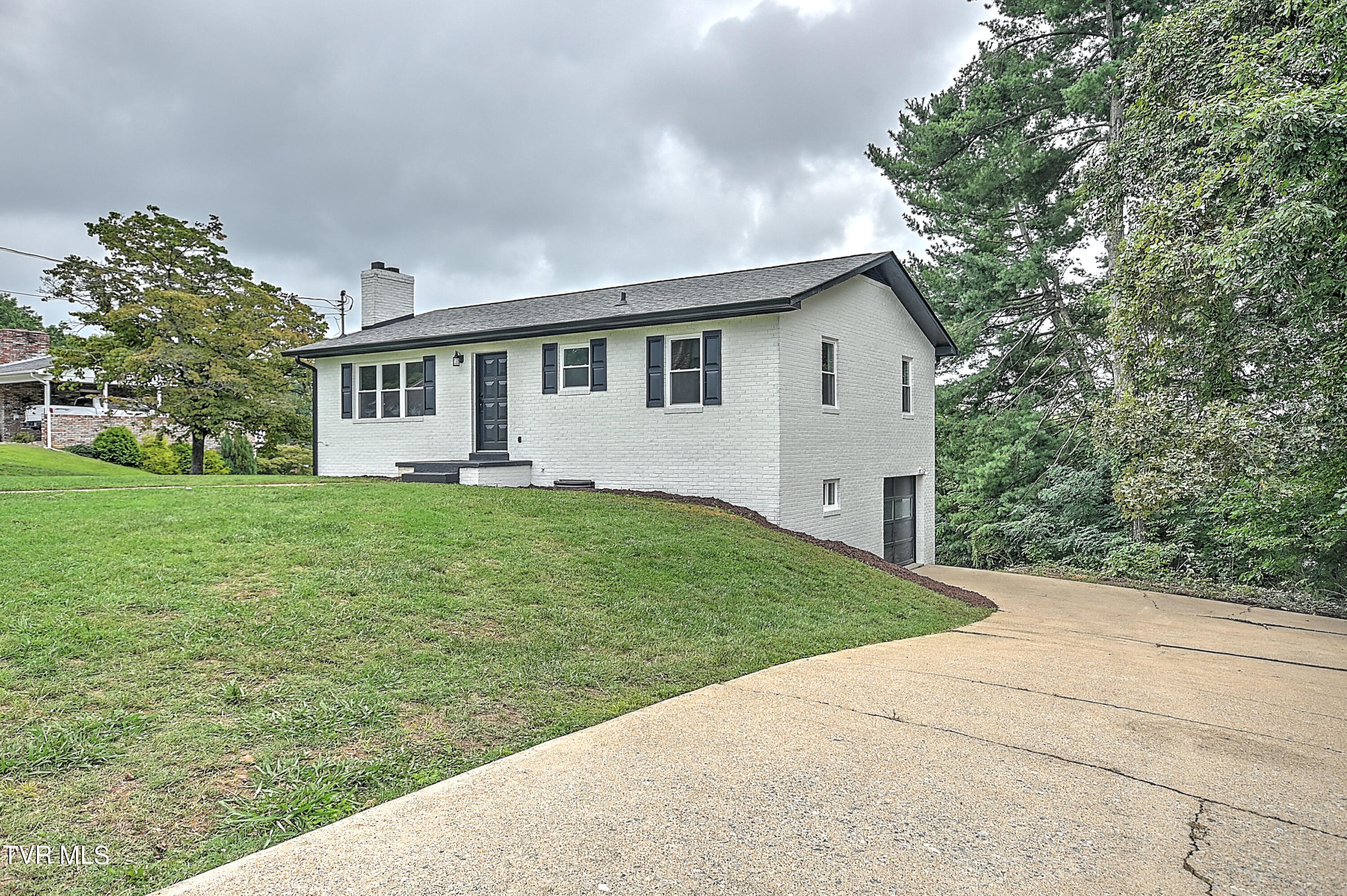 3629 Woodlark Lane