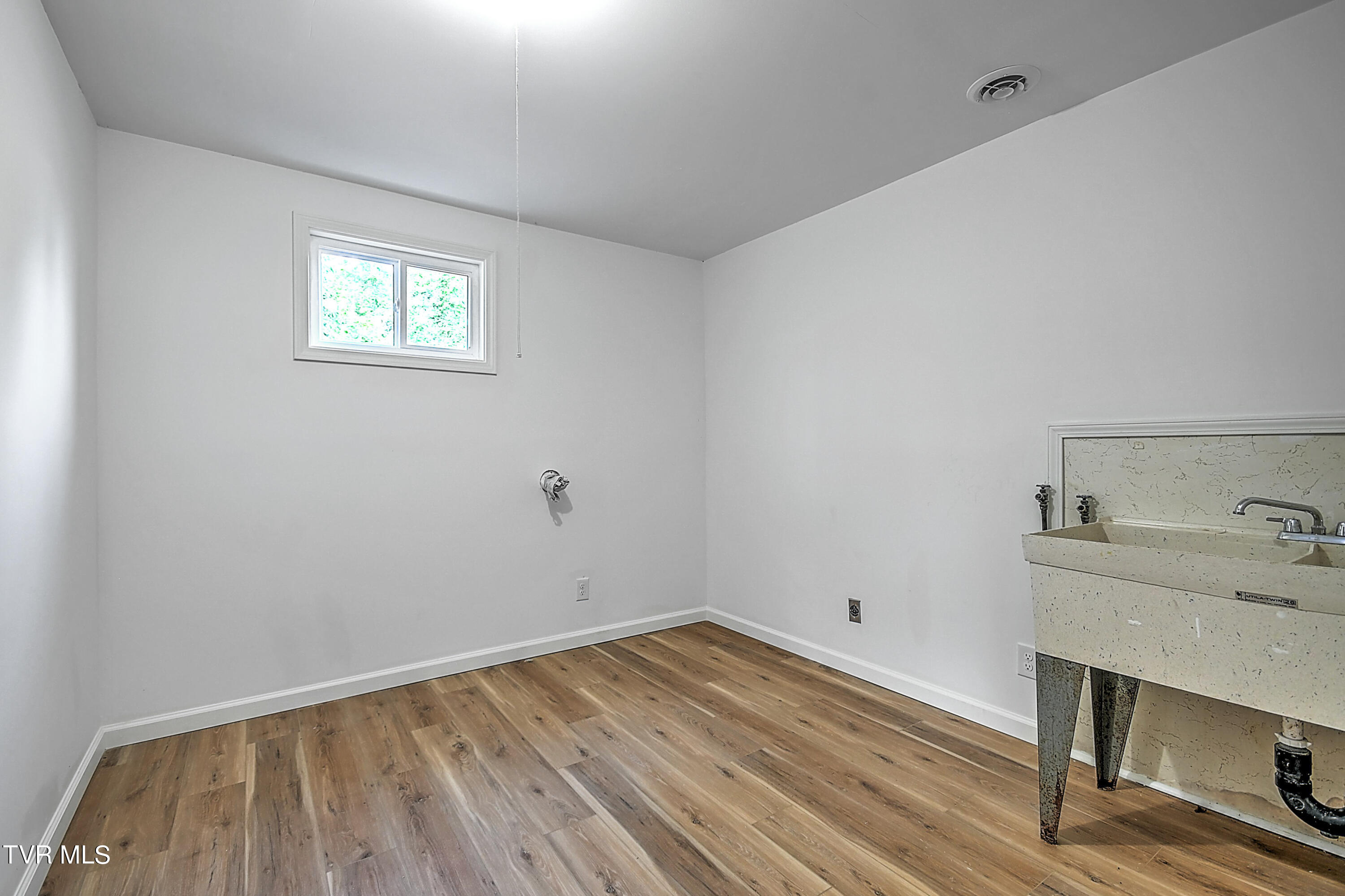 3629 Woodlark Lane