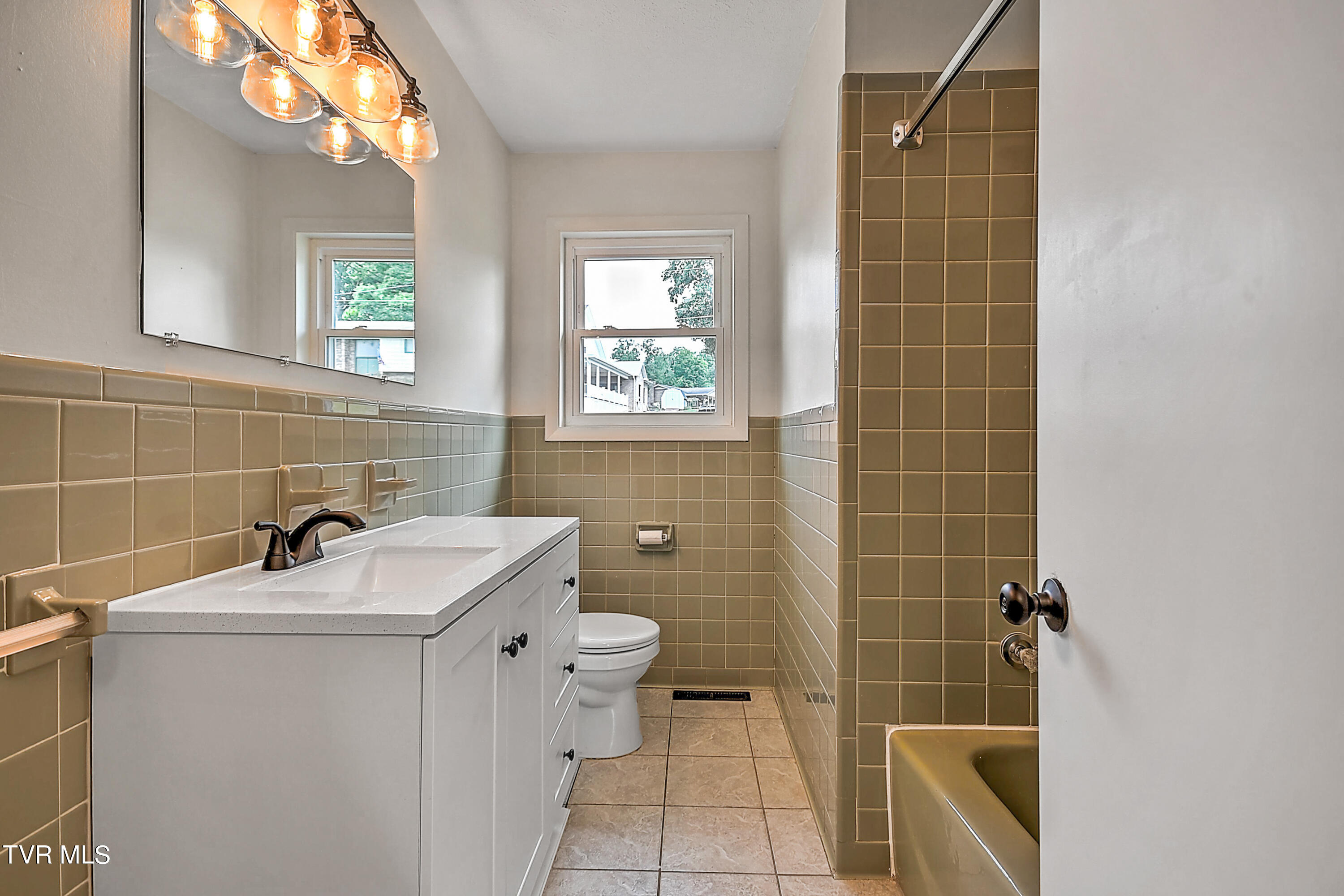 3629 Woodlark Lane
