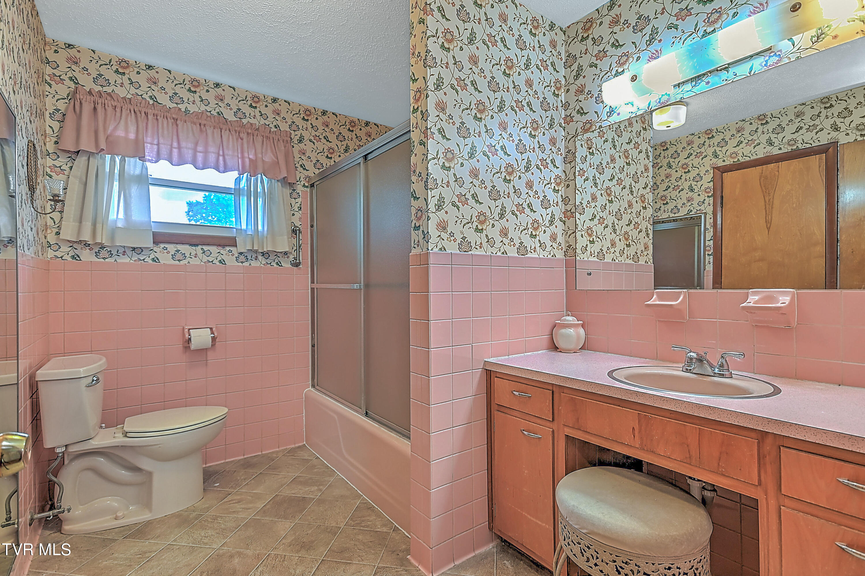 1001 Spring Valley Drive
