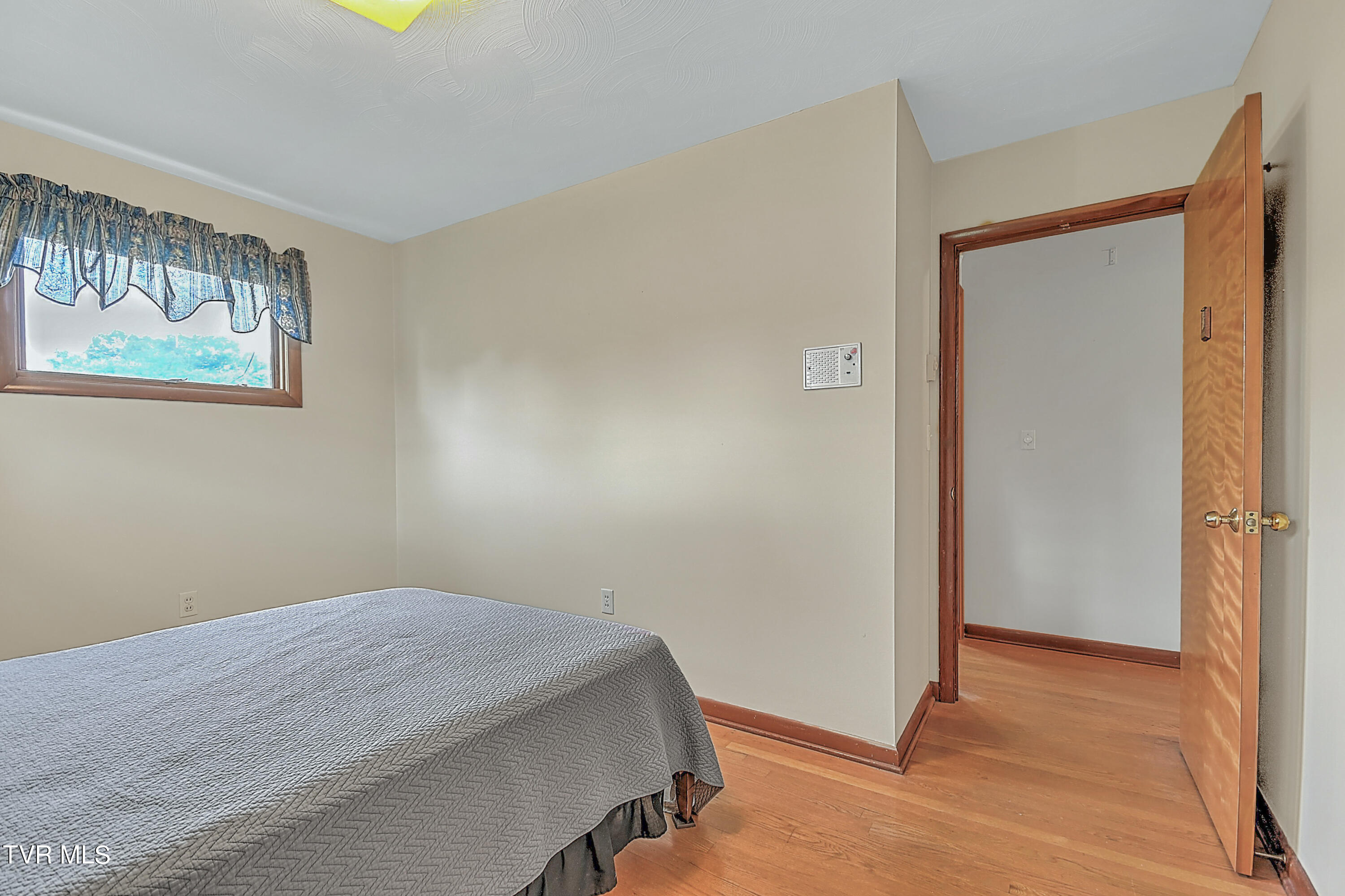 1001 Spring Valley Drive