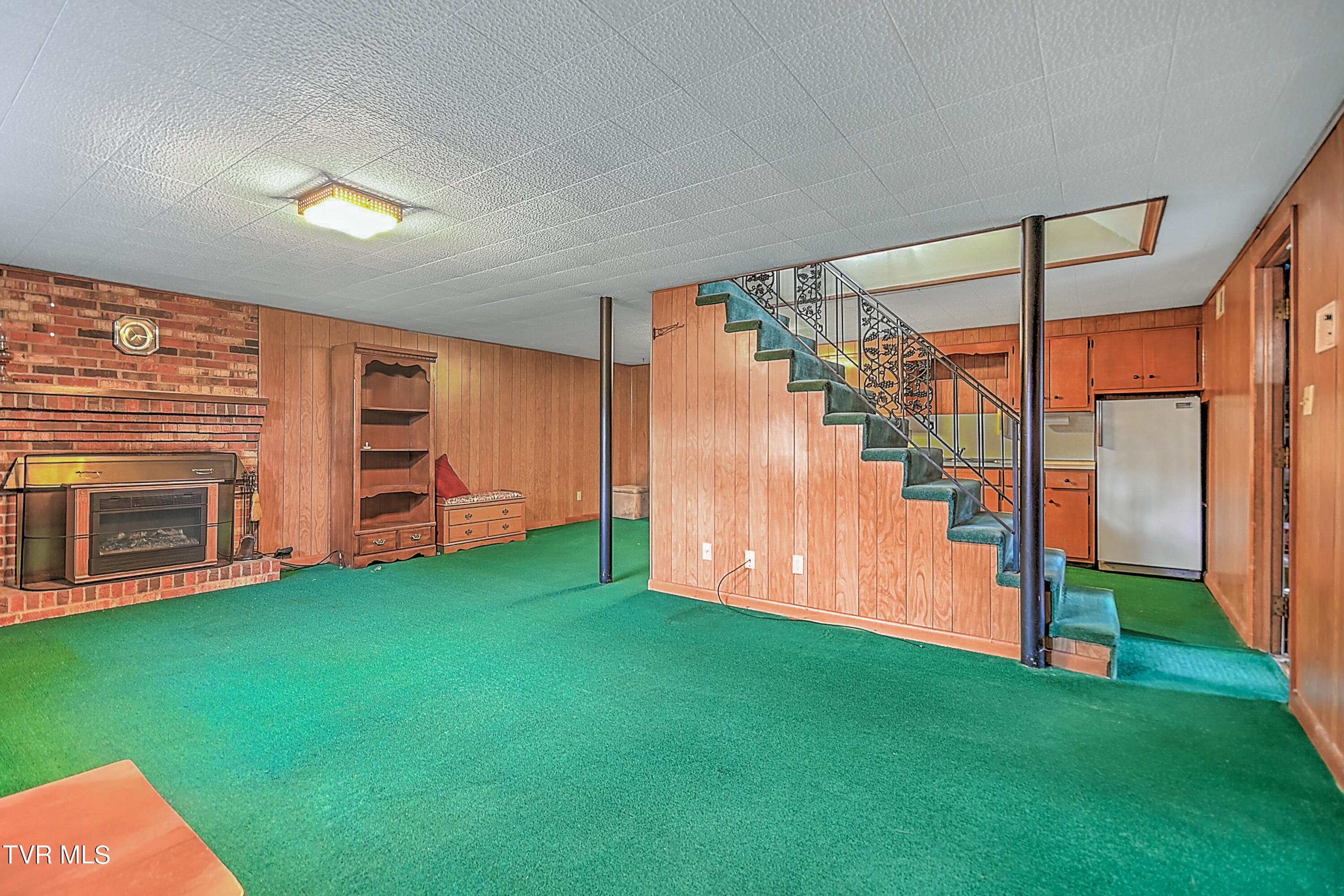 1001 Spring Valley Drive
