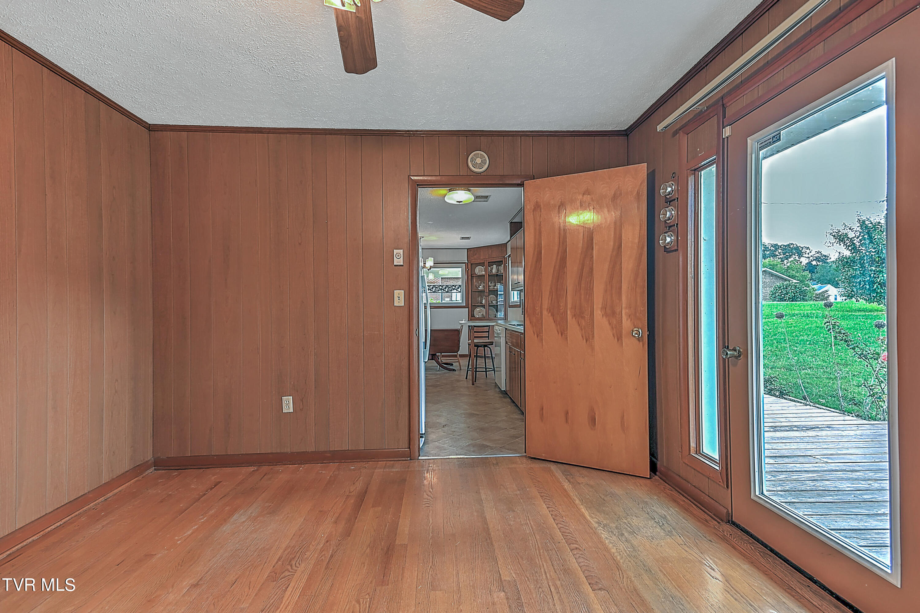 1001 Spring Valley Drive