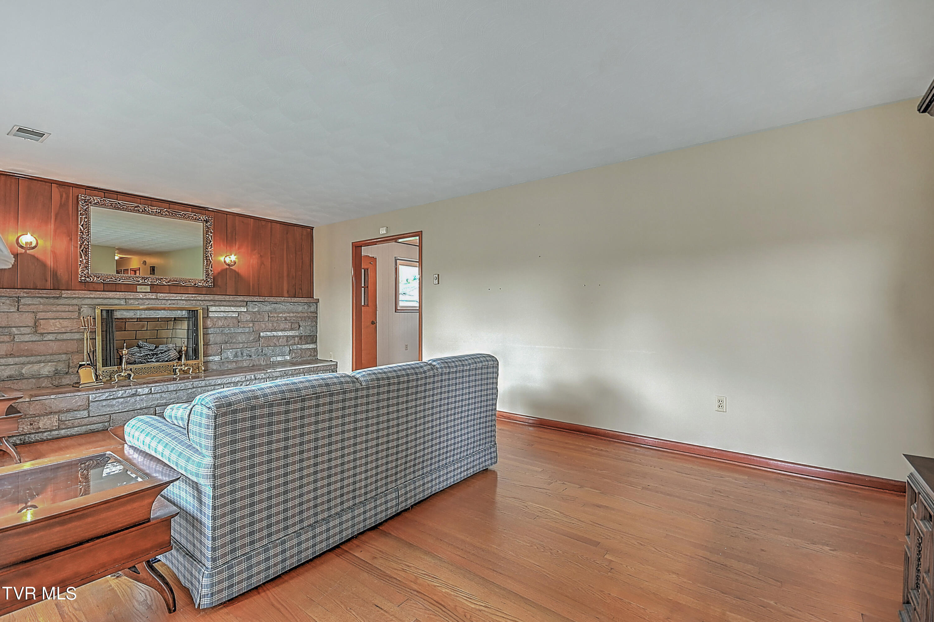 1001 Spring Valley Drive